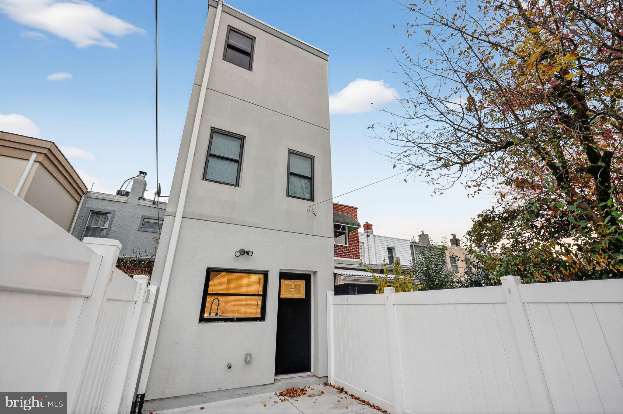 PORT RICHMOND - Residential