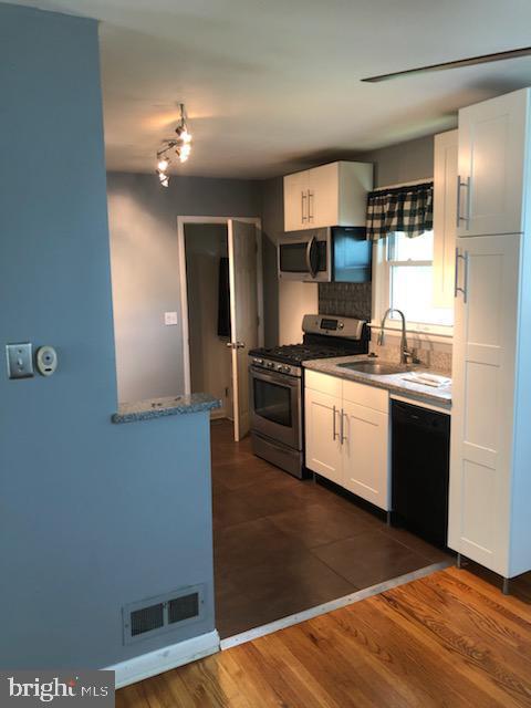 BROOKLYN PARK - Residential Lease