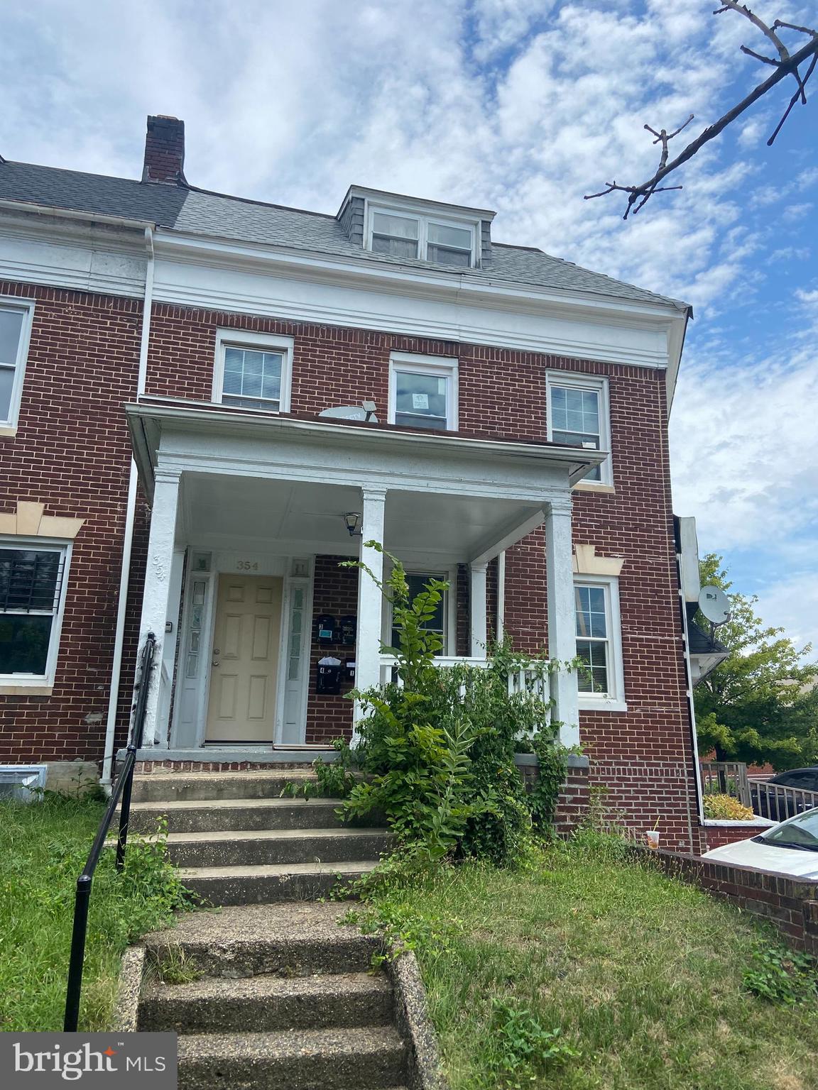 Very nice 2-bedroom 1 full bath apartment on the 3rd floor. Great natural light. Open kitchen to a family room. Updated bath. Central AC. Close to Waverly Farmers Market, Johns Hopkins Univ., Hospitals. Shared laundry in the basement.