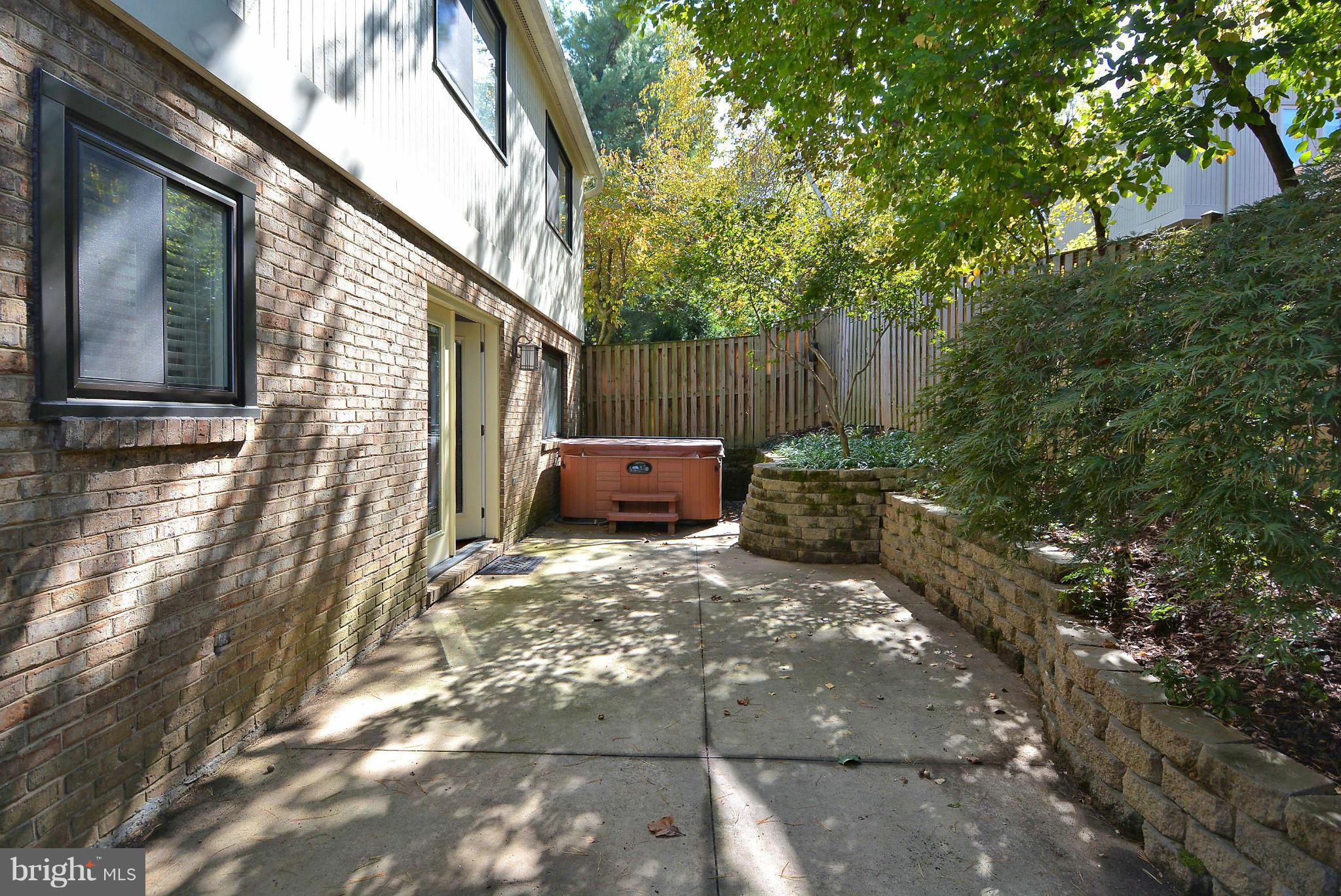 GREAT OAKS - Residential