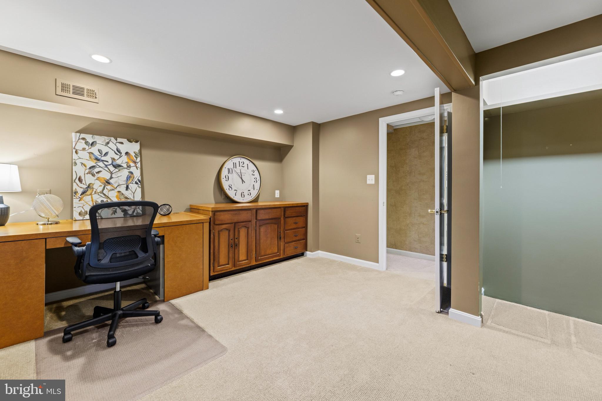 WILLOW WOODS - Residential