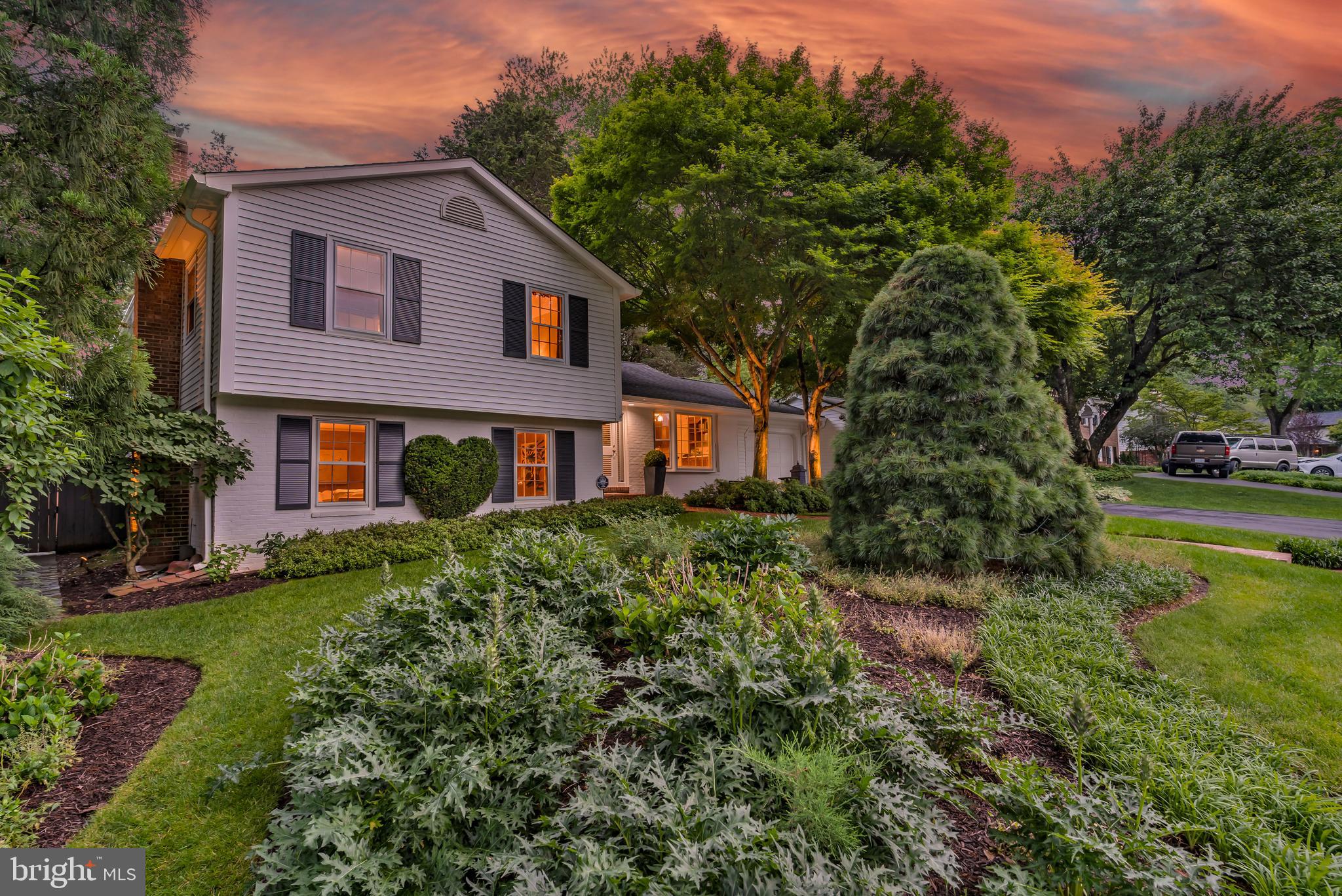 WILLOW WOODS - Residential