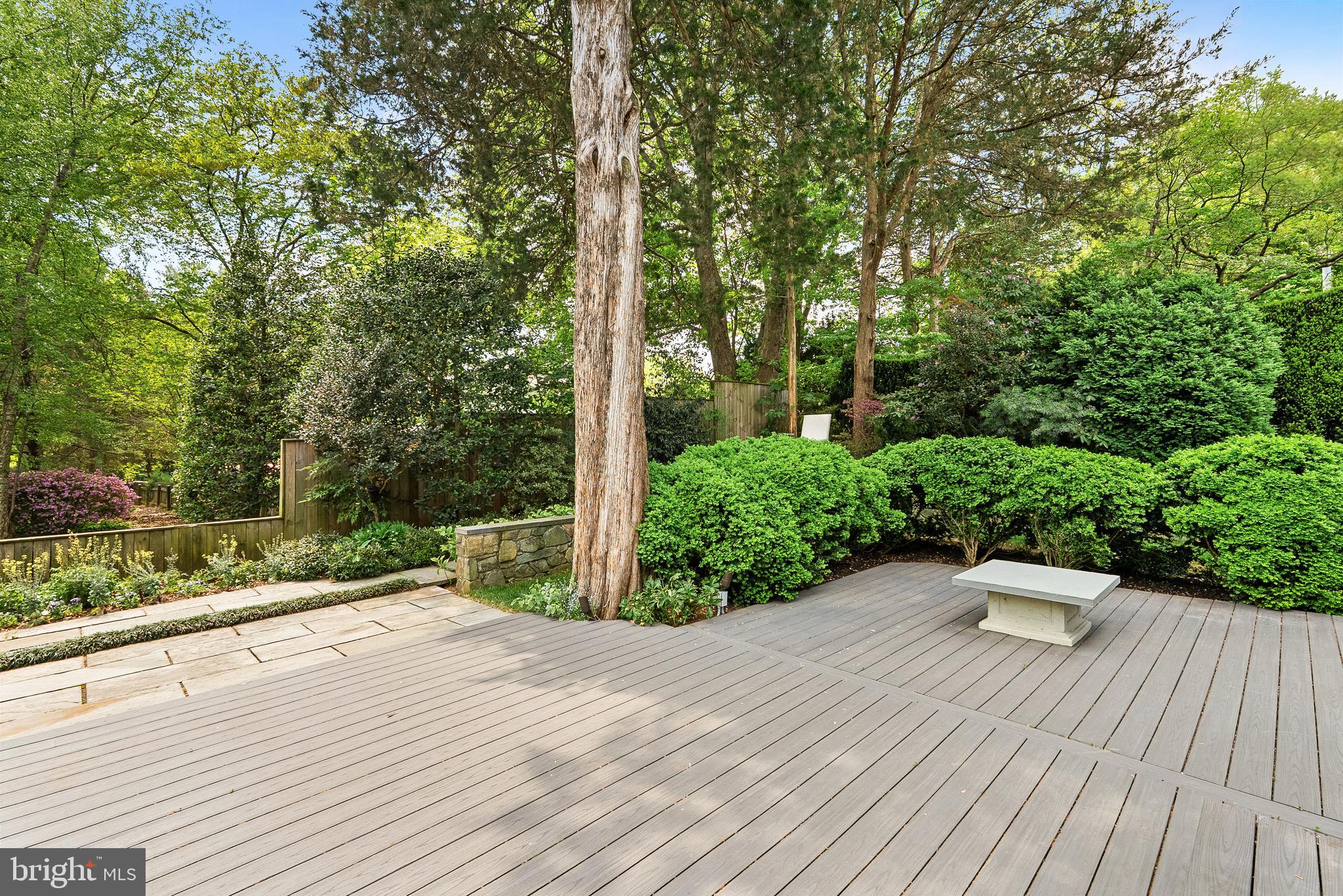WILLOW WOODS - Residential