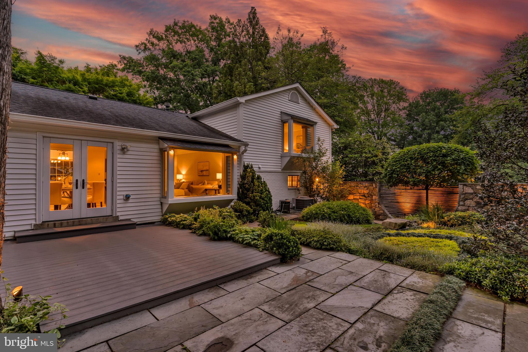 WILLOW WOODS - Residential