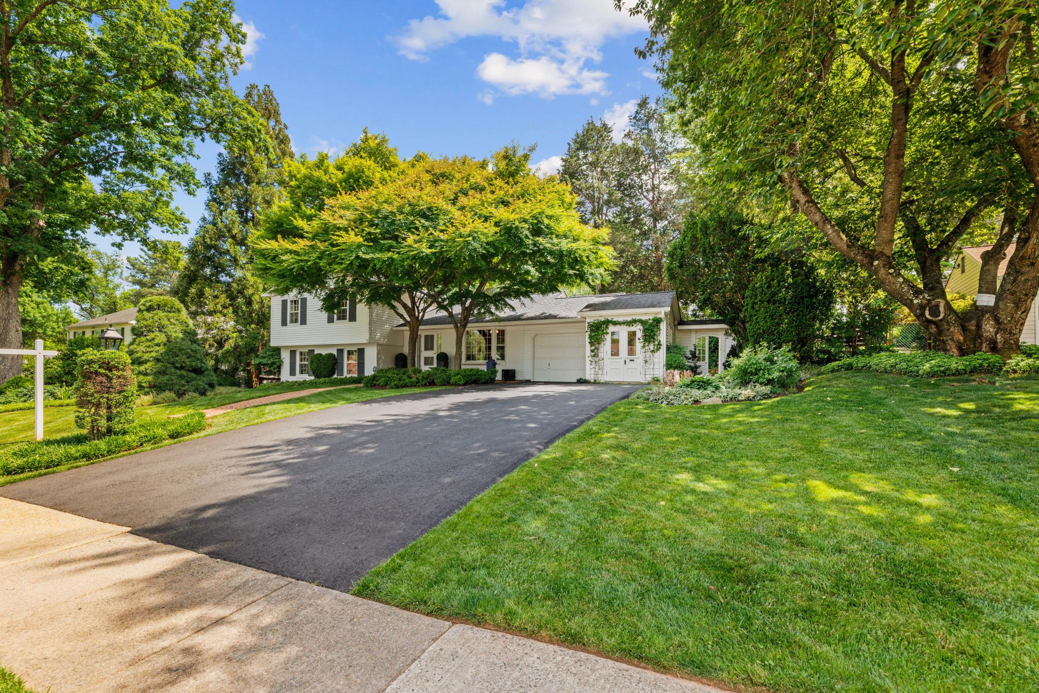 WILLOW WOODS - Residential