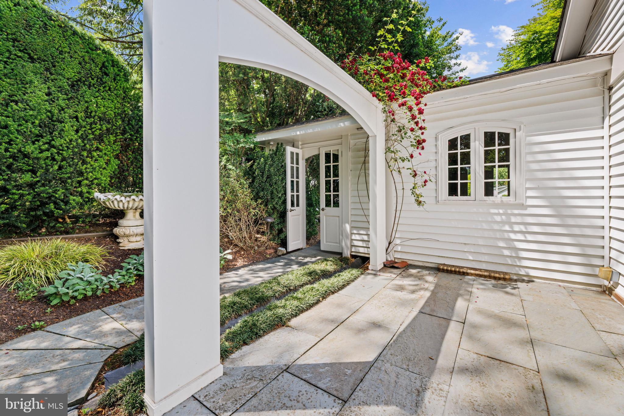WILLOW WOODS - Residential