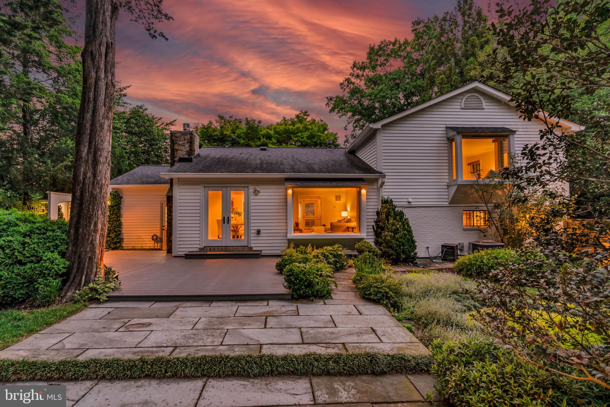 WILLOW WOODS - Residential