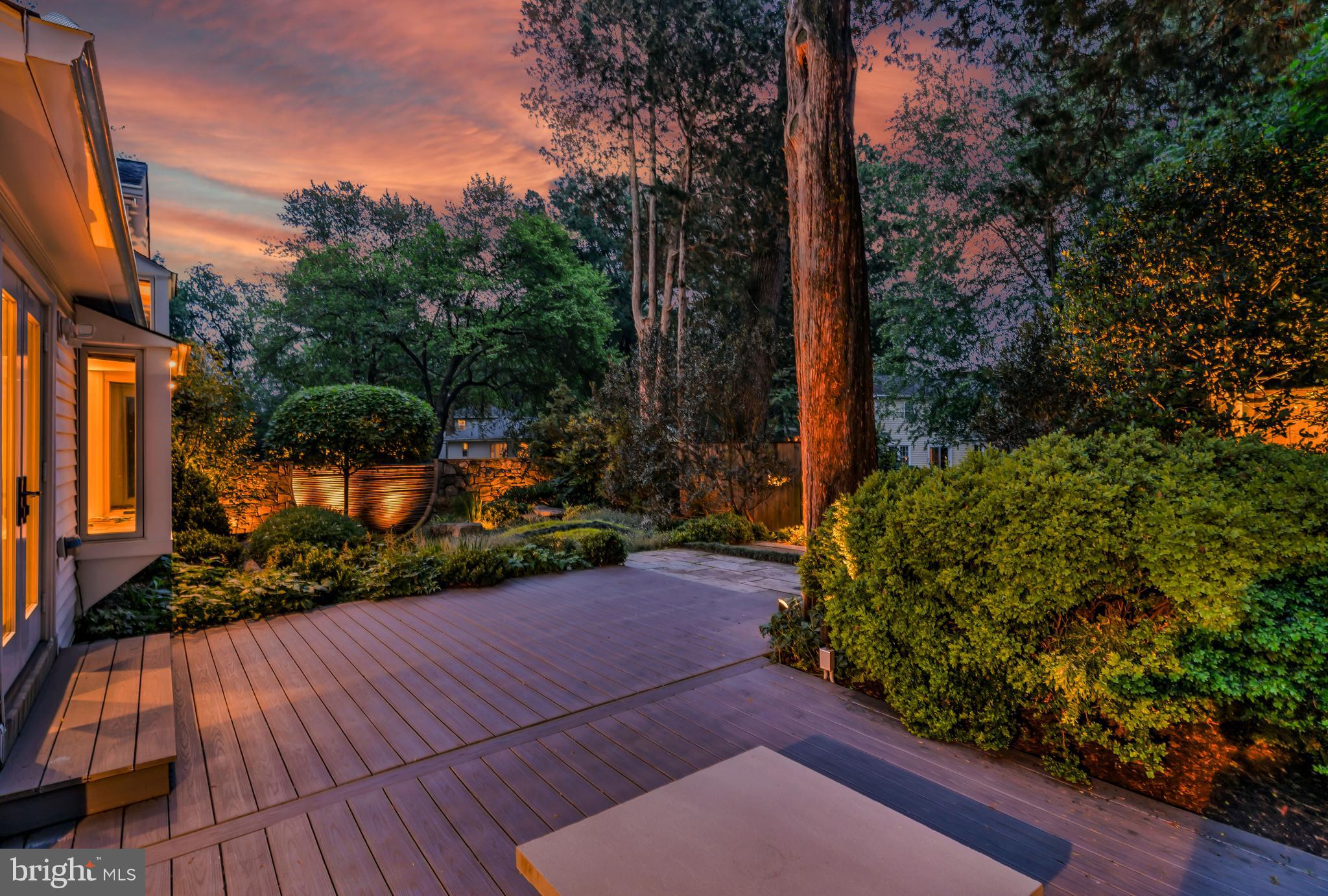 WILLOW WOODS - Residential