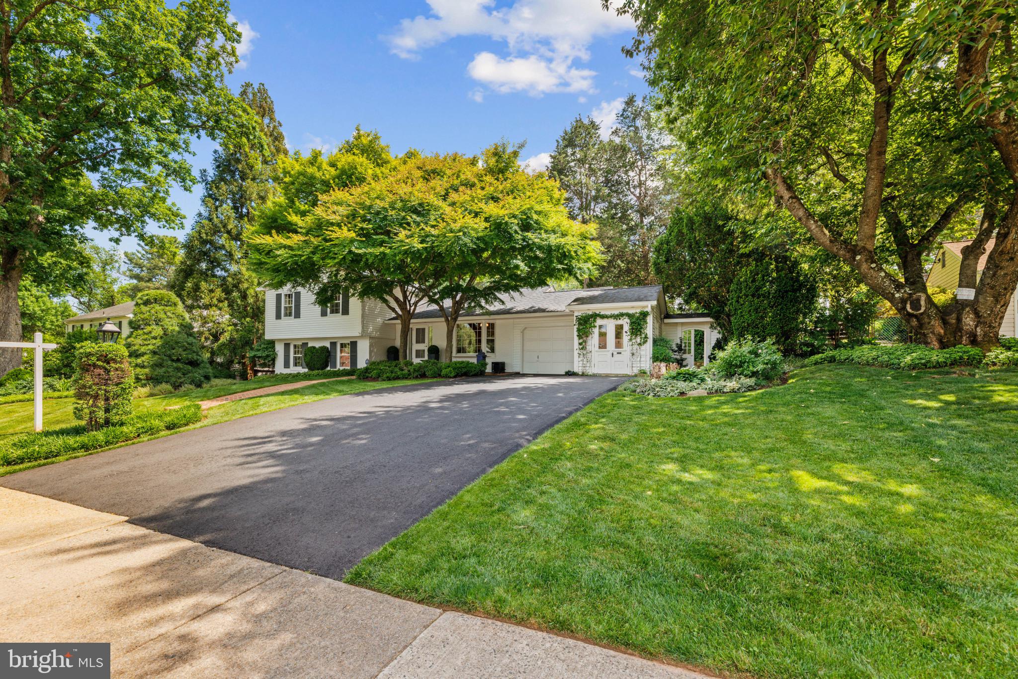 WILLOW WOODS - Residential