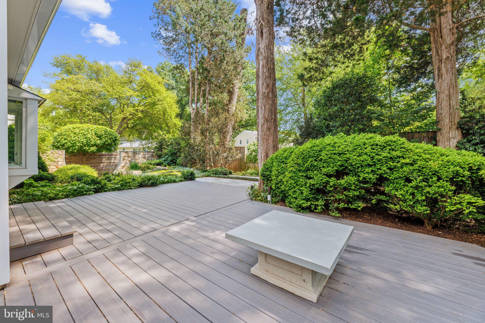WILLOW WOODS - Residential