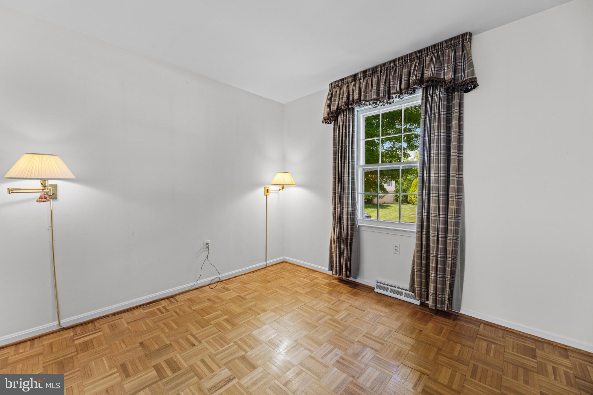WILLOW WOODS - Residential