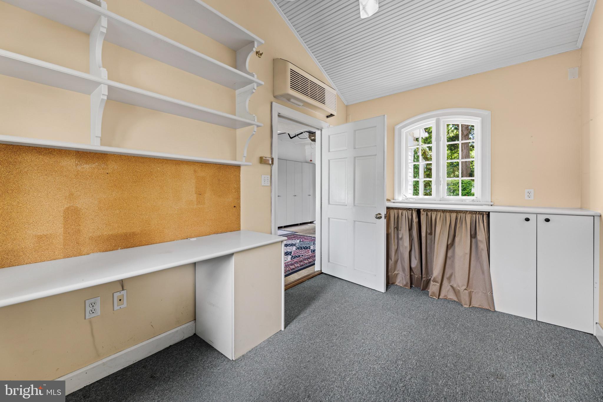 WILLOW WOODS - Residential