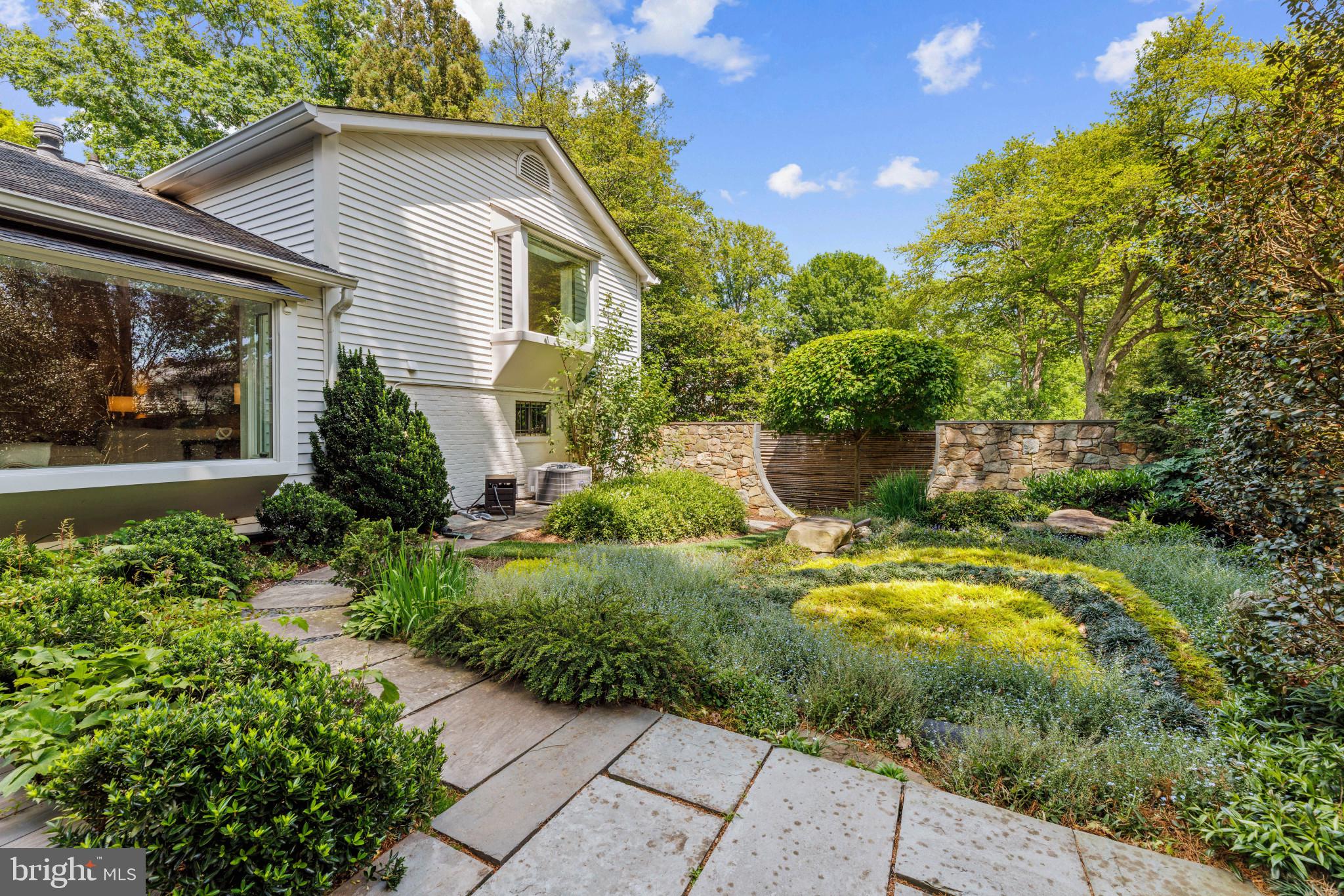 WILLOW WOODS - Residential