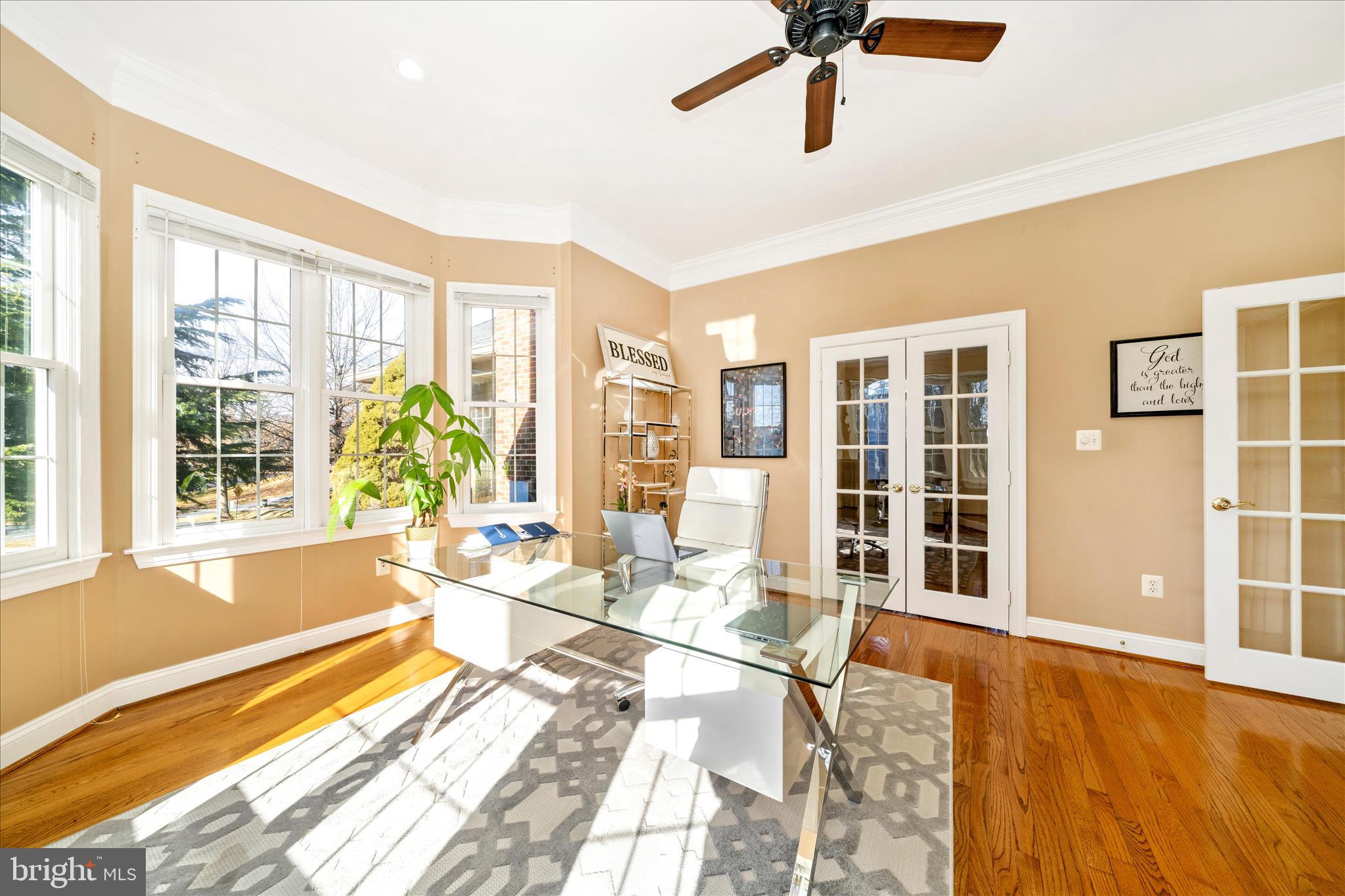 HAMPSHIRE GREENS - Residential