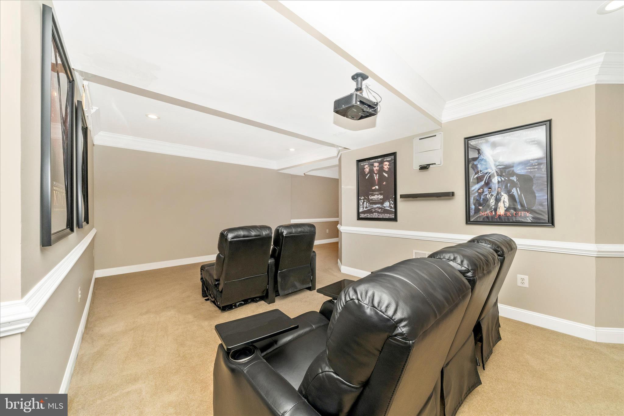 HAMPSHIRE GREENS - Residential