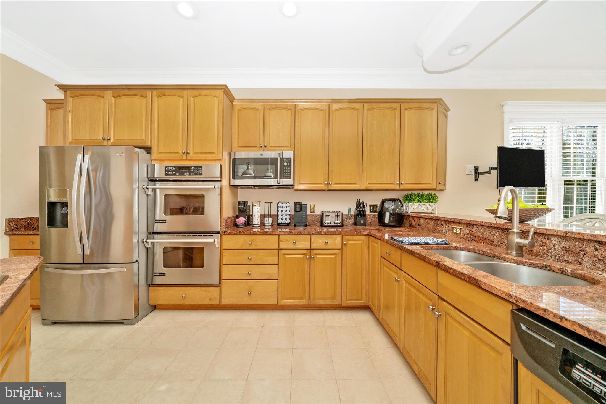 HAMPSHIRE GREENS - Residential