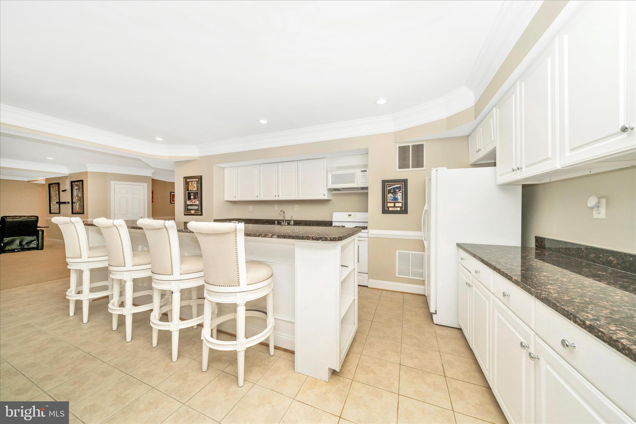 HAMPSHIRE GREENS - Residential