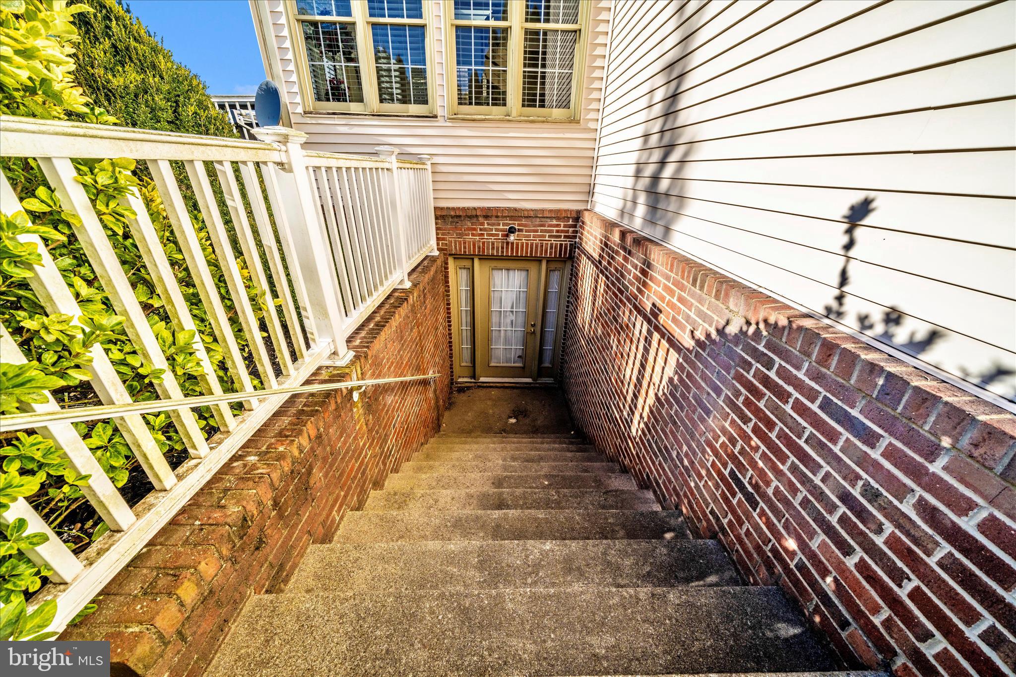 HAMPSHIRE GREENS - Residential