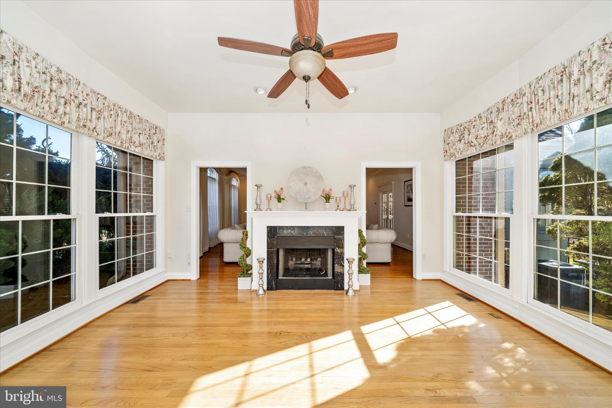 HAMPSHIRE GREENS - Residential