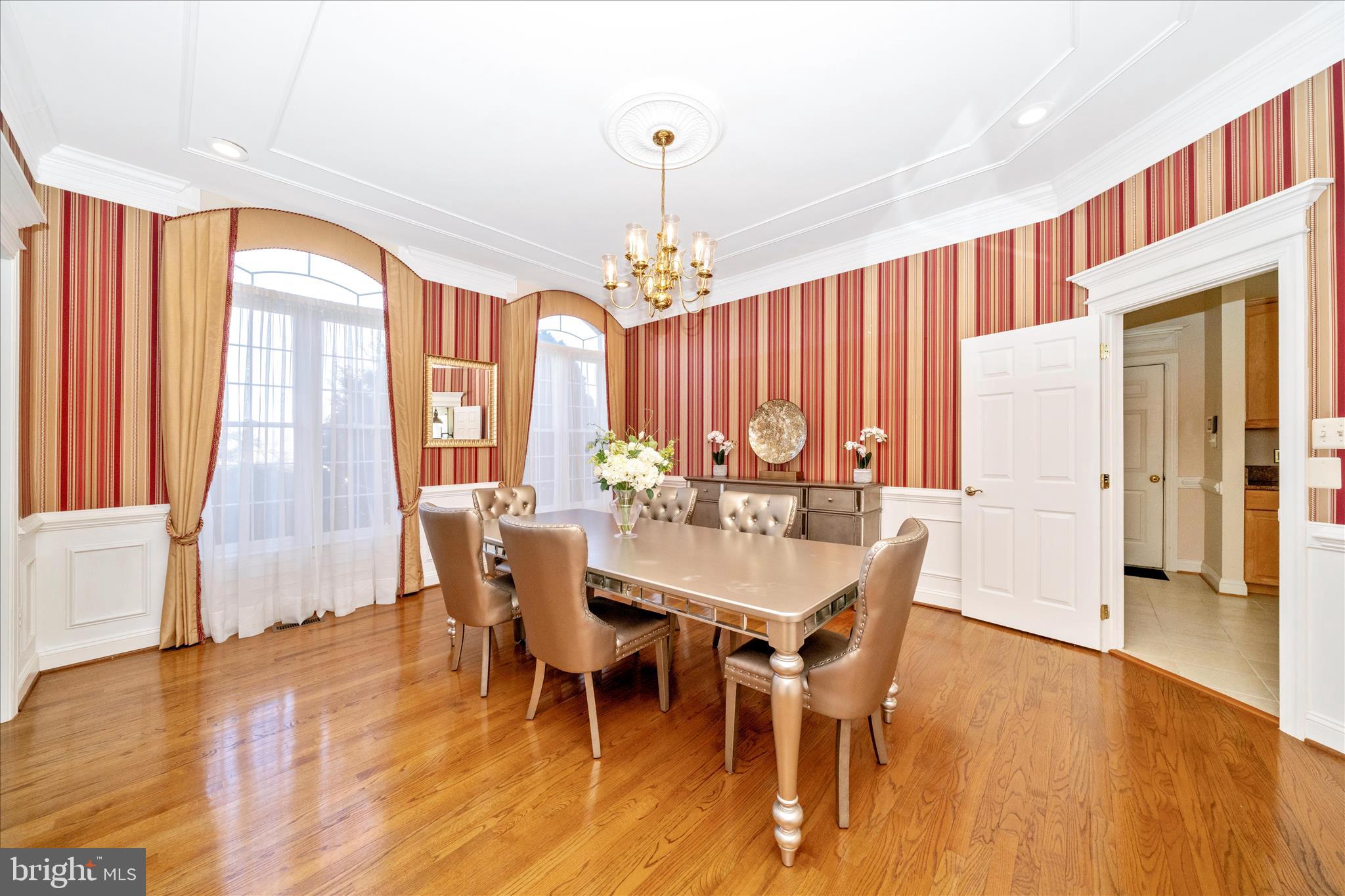 HAMPSHIRE GREENS - Residential