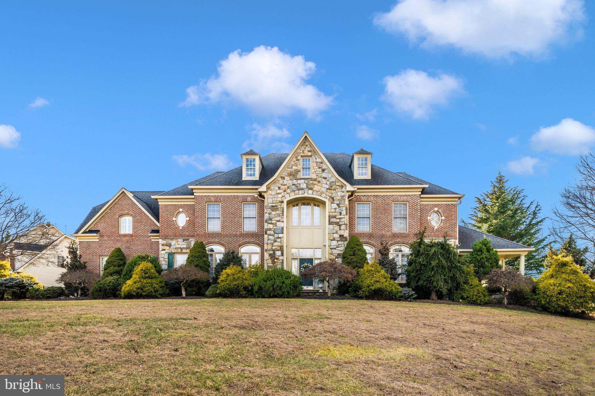 HAMPSHIRE GREENS - Residential