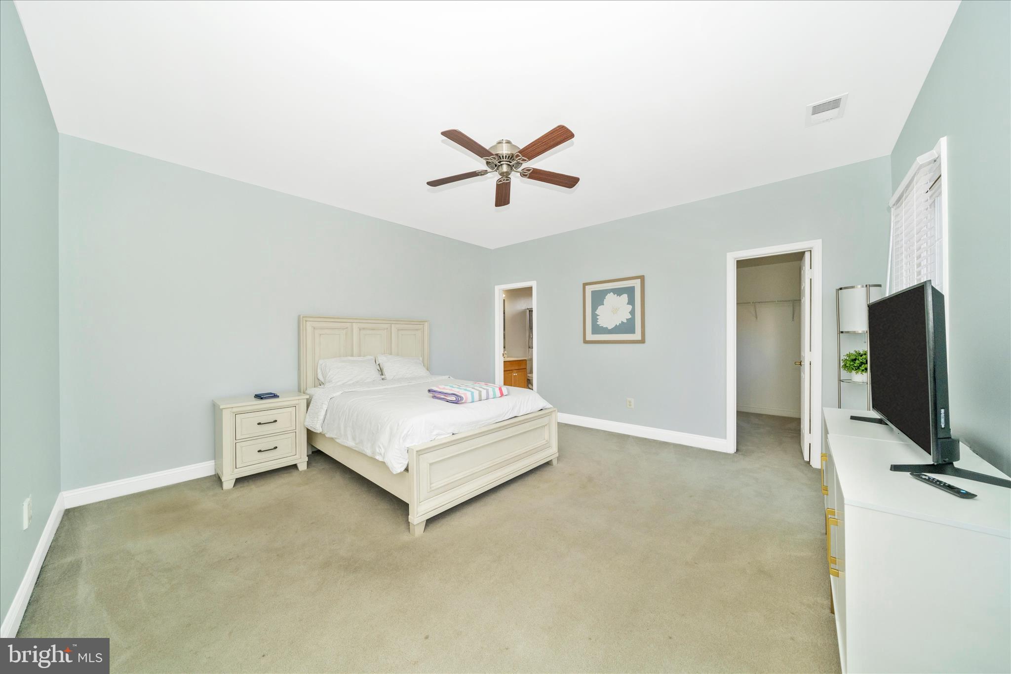 HAMPSHIRE GREENS - Residential