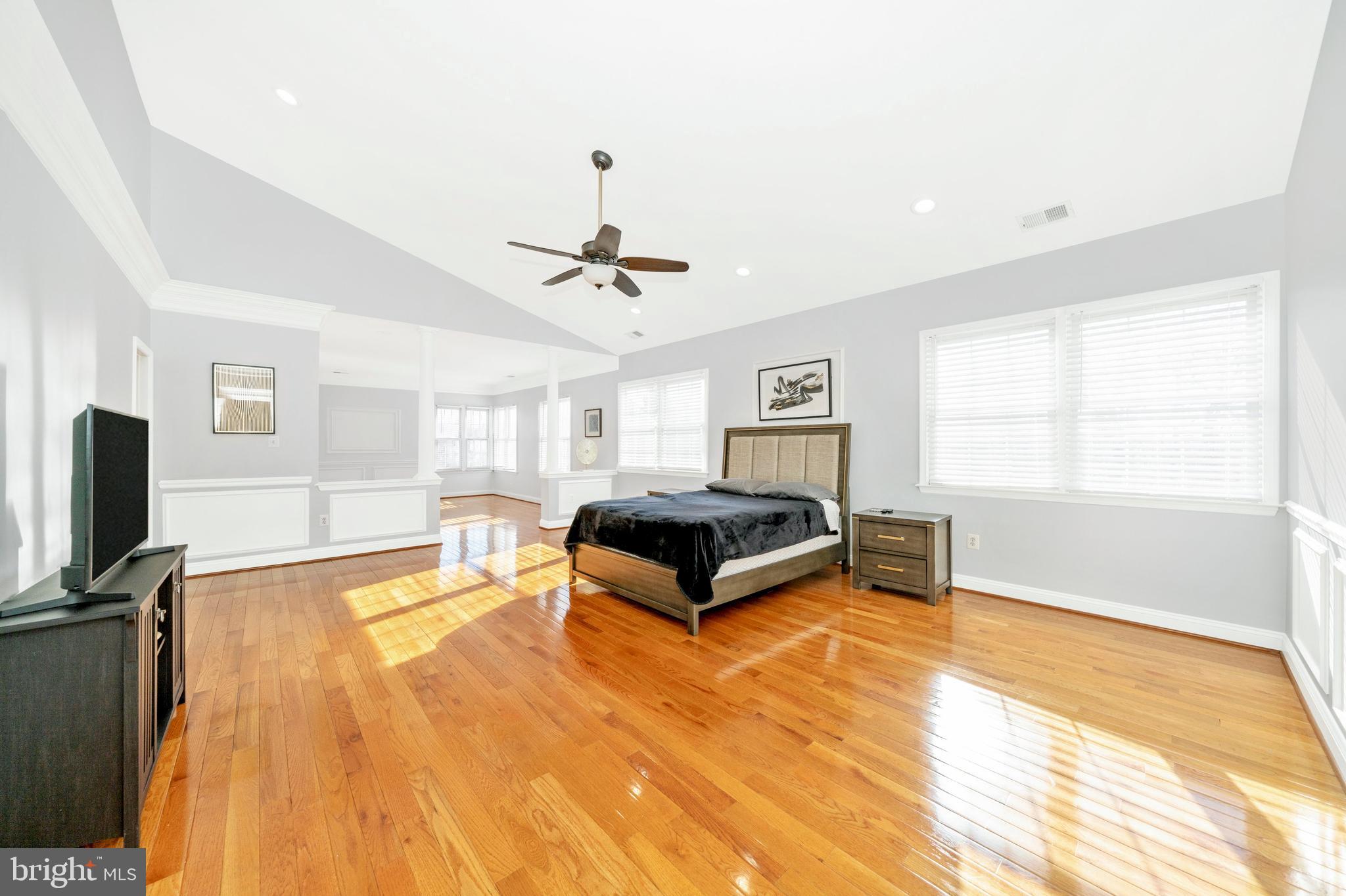 HAMPSHIRE GREENS - Residential