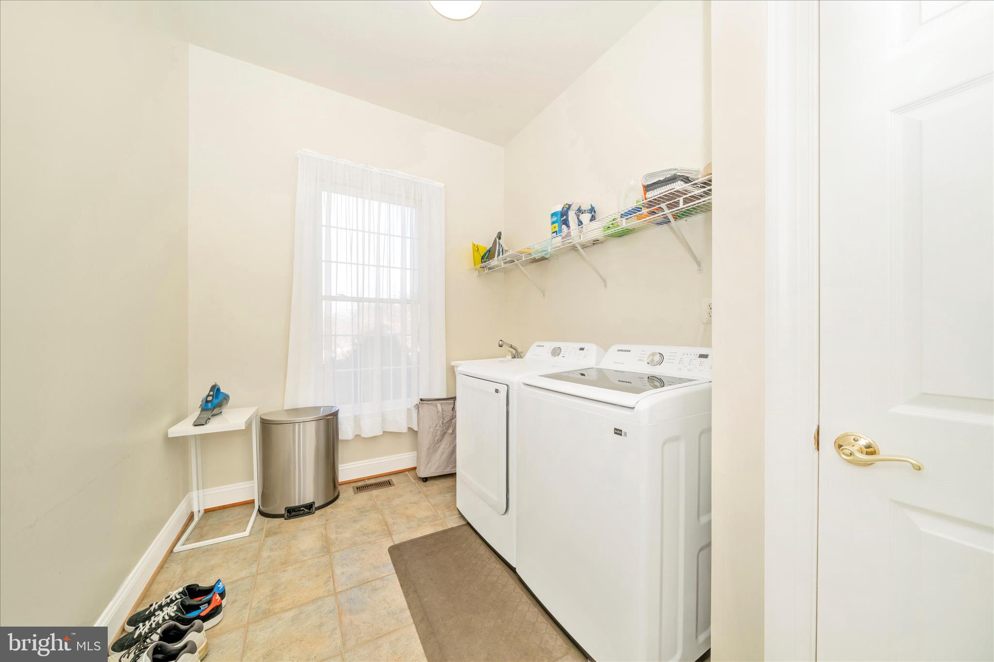 HAMPSHIRE GREENS - Residential