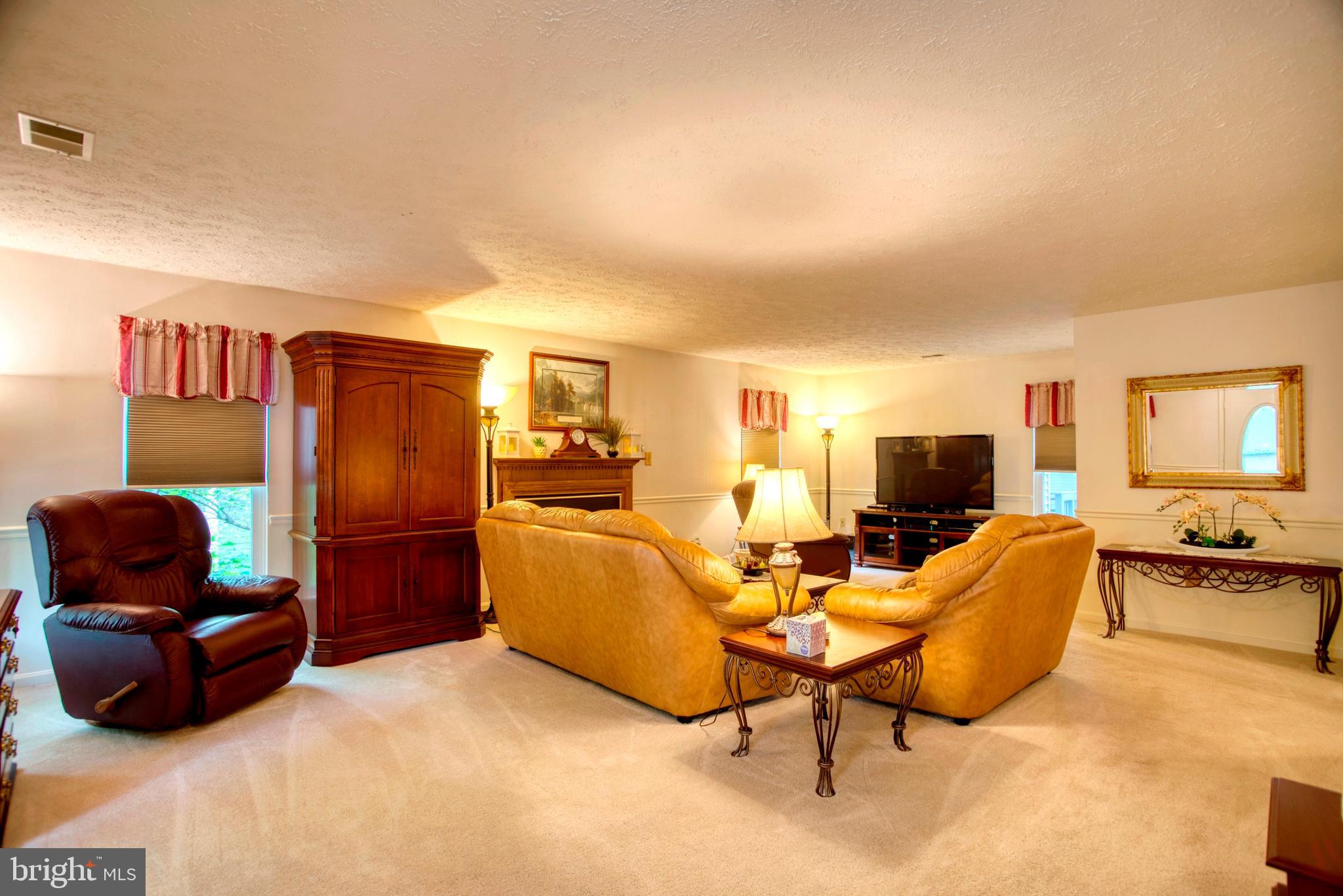 DORCHESTER NEIGHBORHOOD - Residential