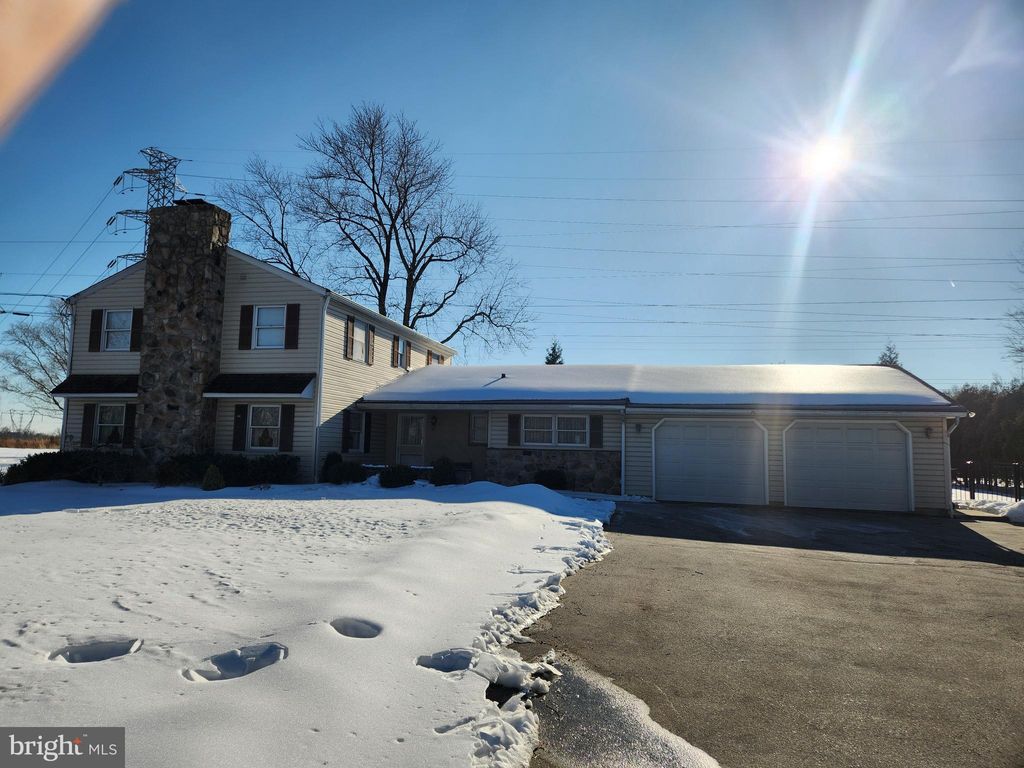 Photo of 1302 Cherry Lane, BLUE BELL, PA 19422 (MLS # PAMC2167618)