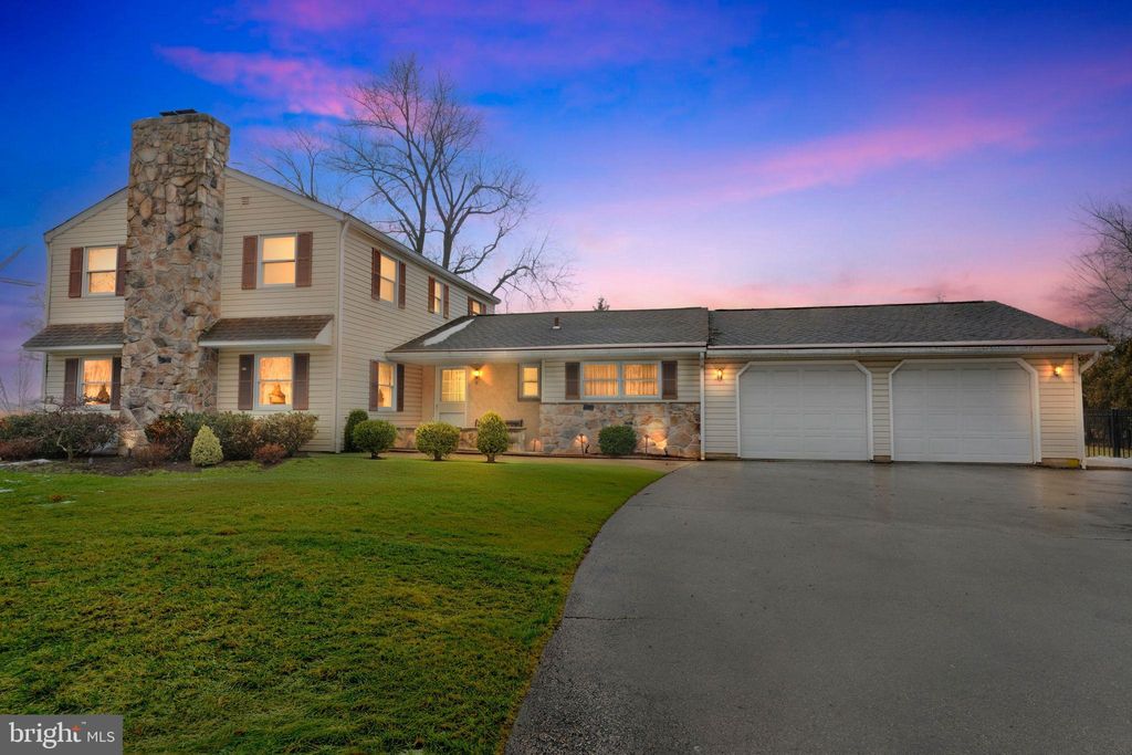 Photo of 1302 Cherry Lane, BLUE BELL, PA 19422 (MLS # PAMC2167618)