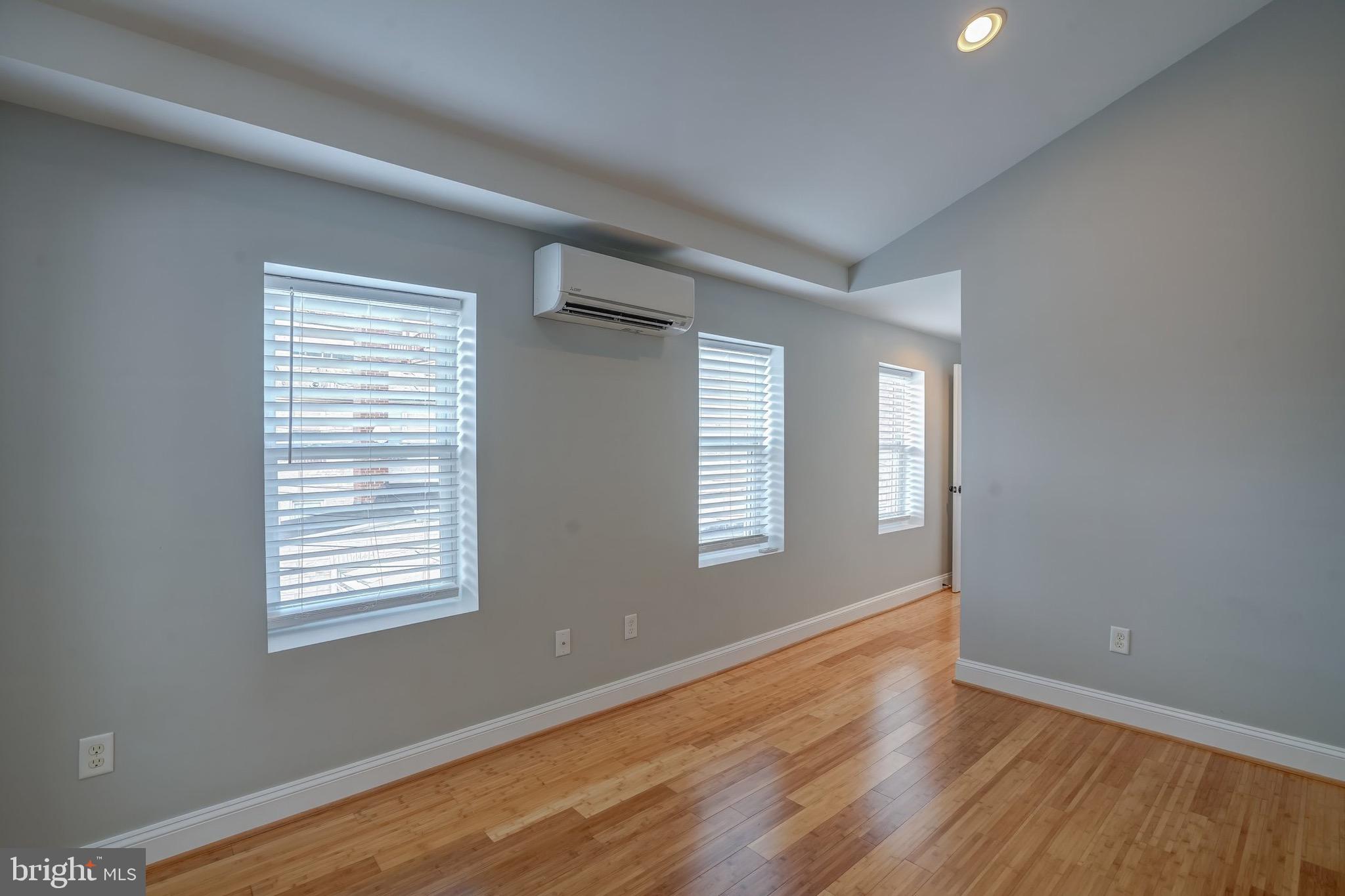 UPPER FELLS POINT - Residential