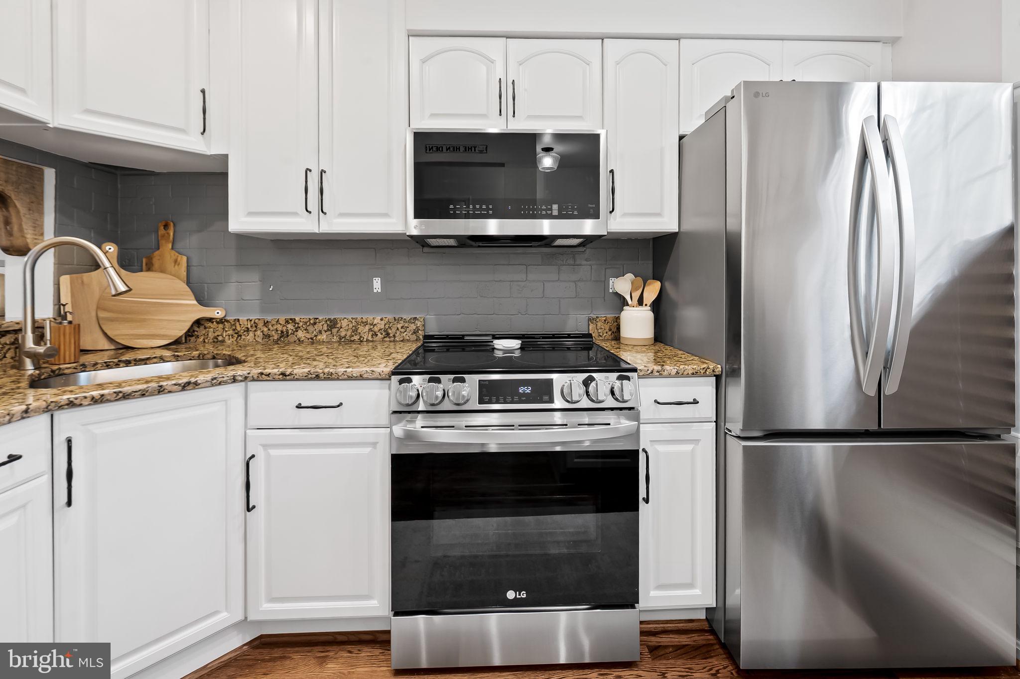 1218 S CURLEY STREET