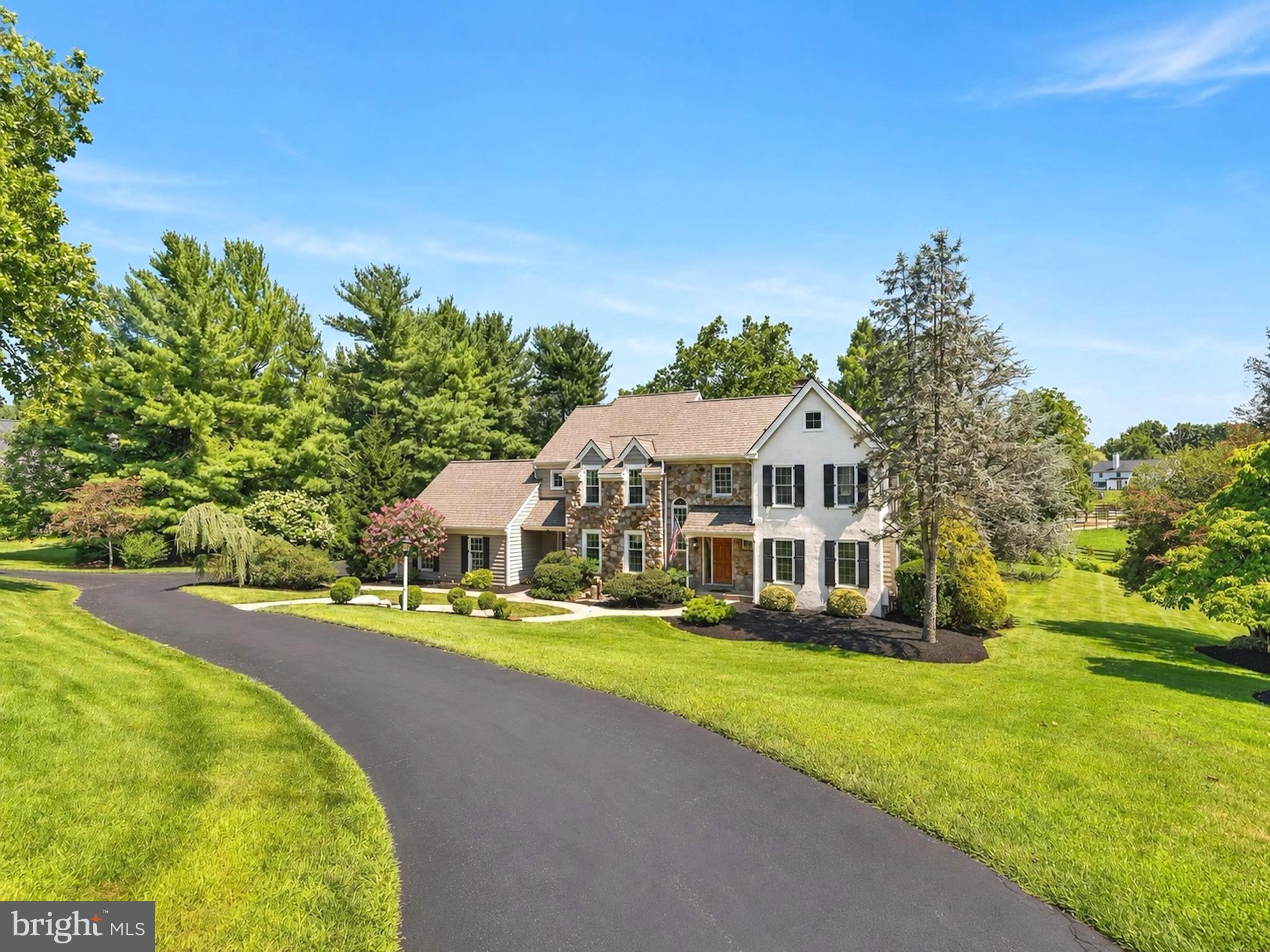 1173 SHADOW OAK DRIVE