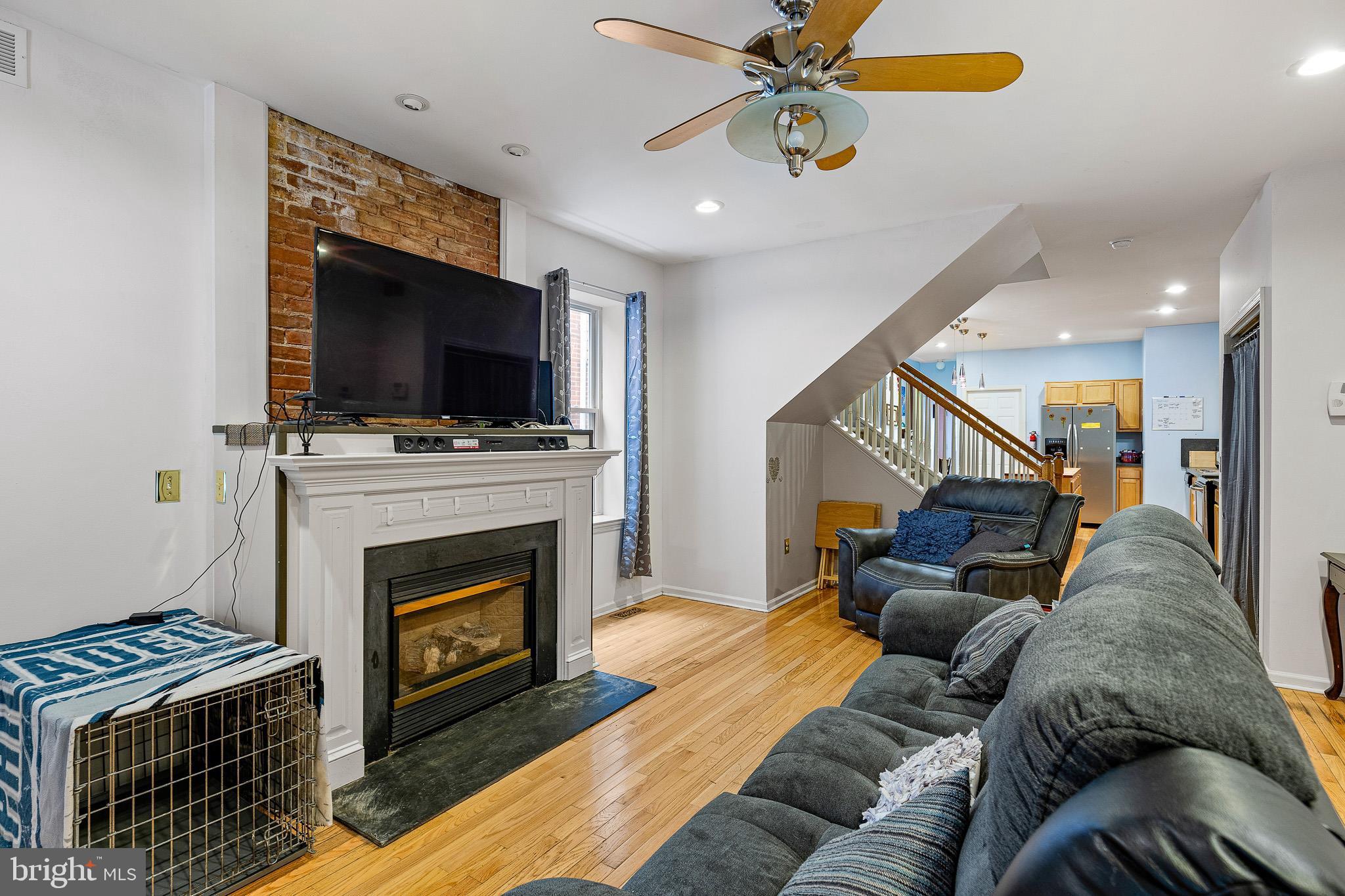 1008 W 9TH STREET
