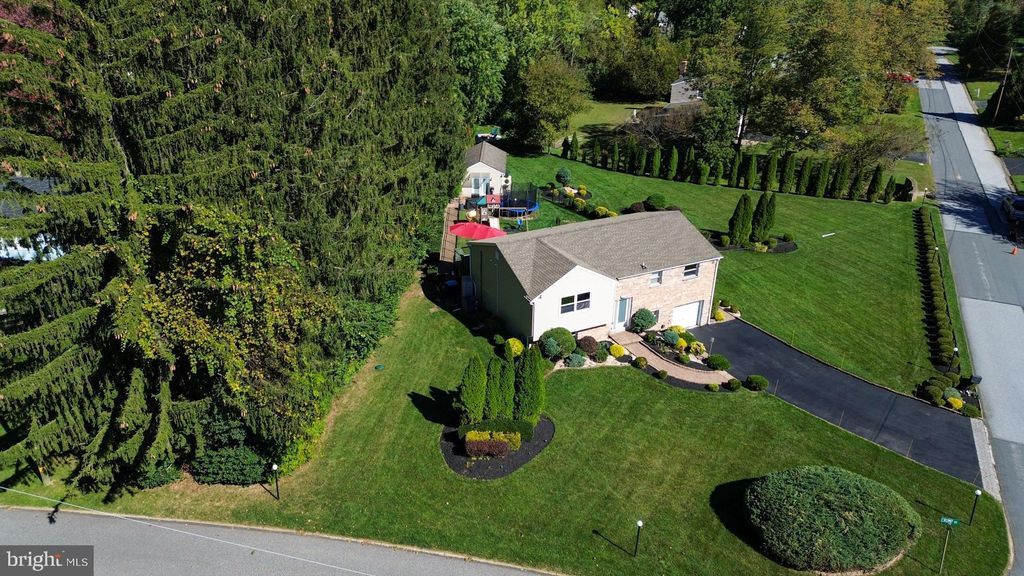 Photo of 109 Glendale Road, EXTON, PA 19341 (MLS # PACT2111402)