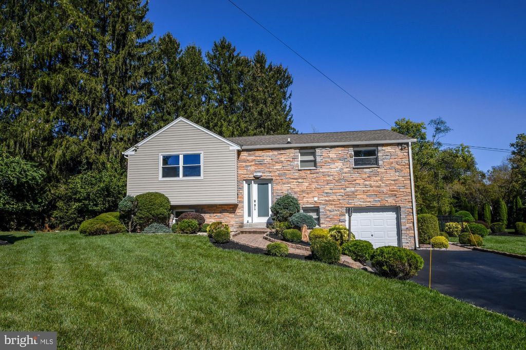 Photo of 109 Glendale Road, EXTON, PA 19341 (MLS # PACT2111402)