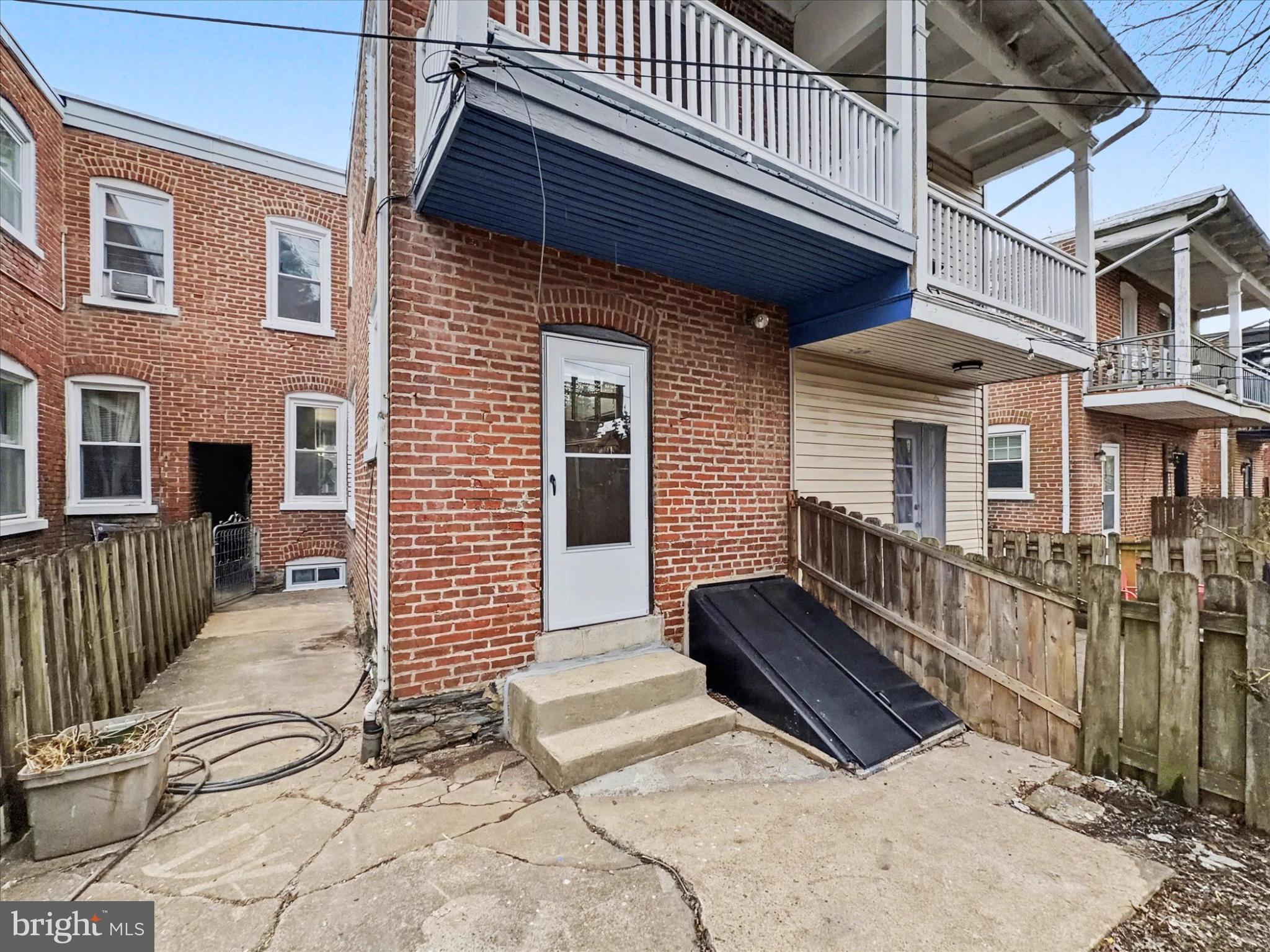 LANCASTER NORTHEAST - Residential