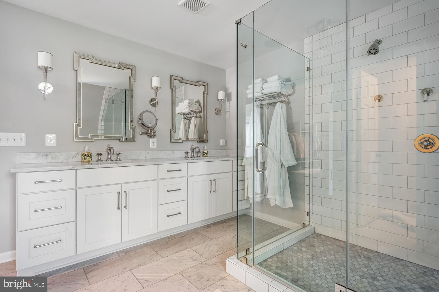 BELLE RIVE - Residential