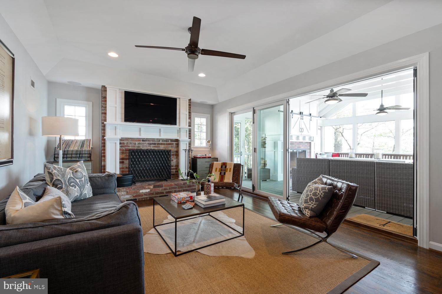 BELLE RIVE - Residential