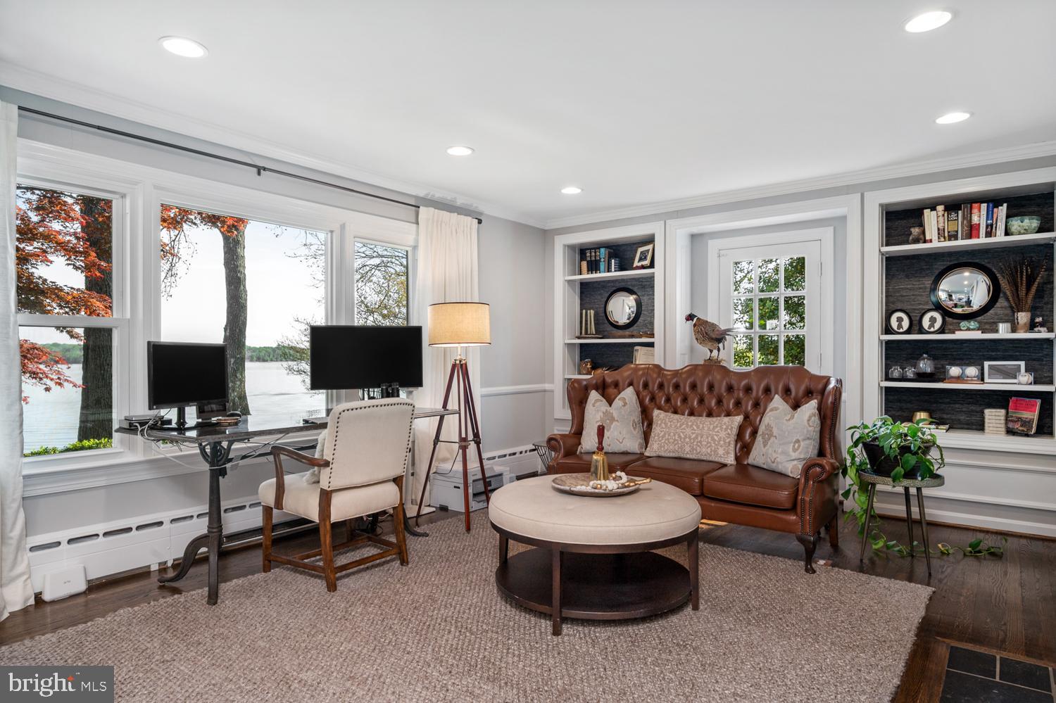 BELLE RIVE - Residential