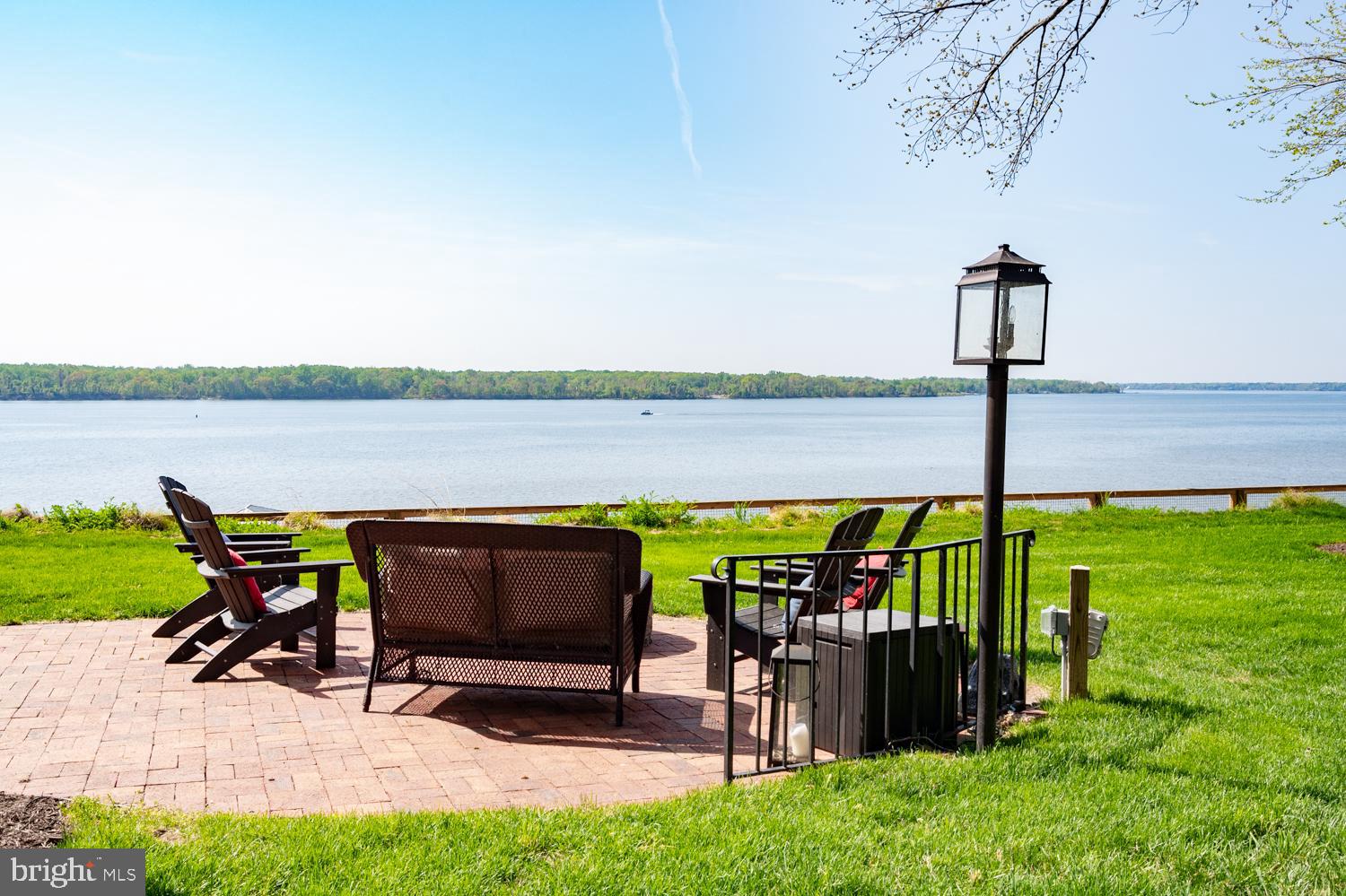 BELLE RIVE - Residential