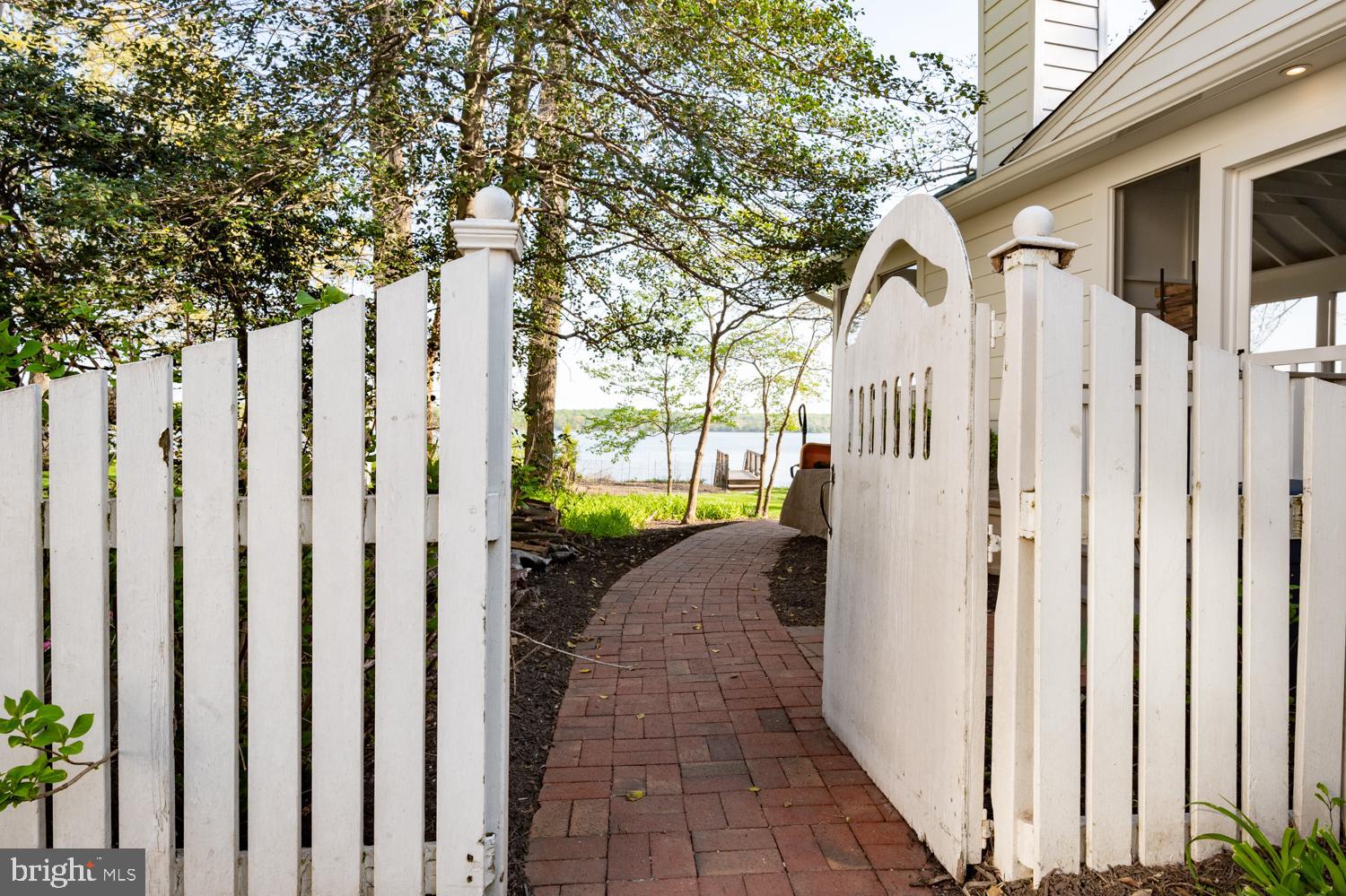 BELLE RIVE - Residential