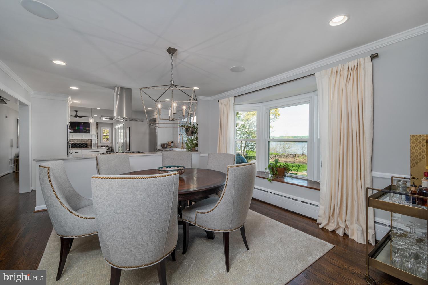 BELLE RIVE - Residential