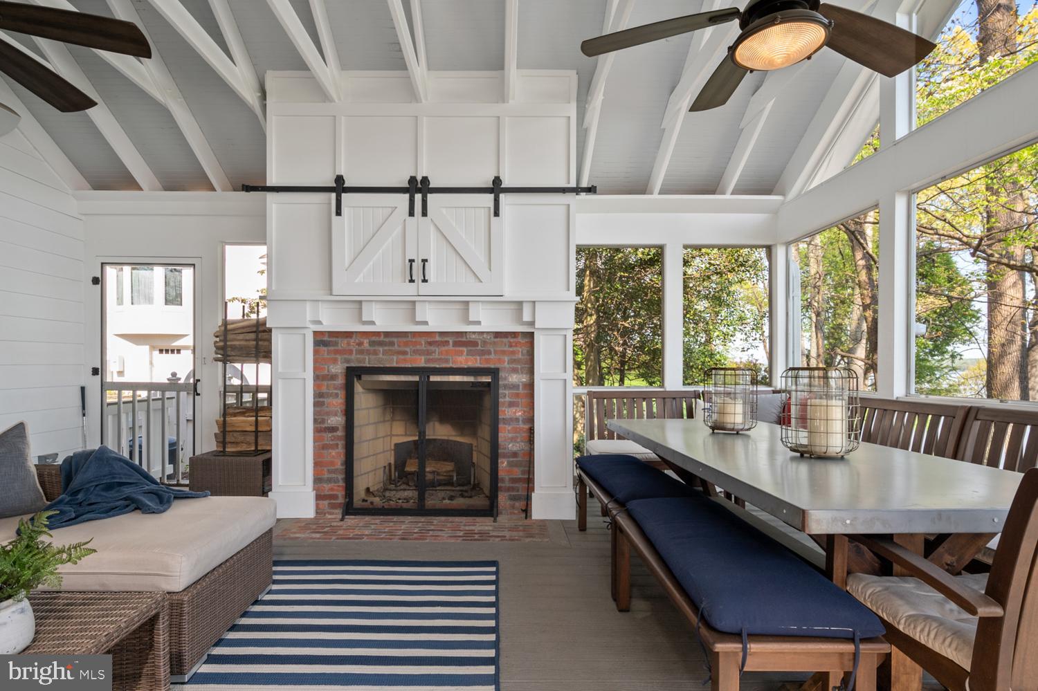 BELLE RIVE - Residential