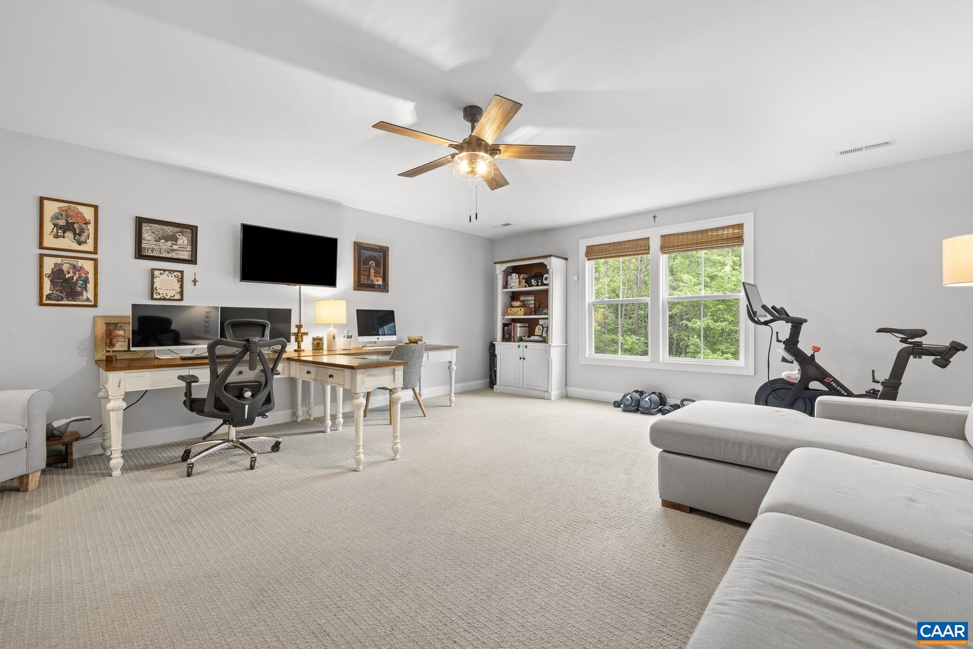 TWO RIVERS - Residential