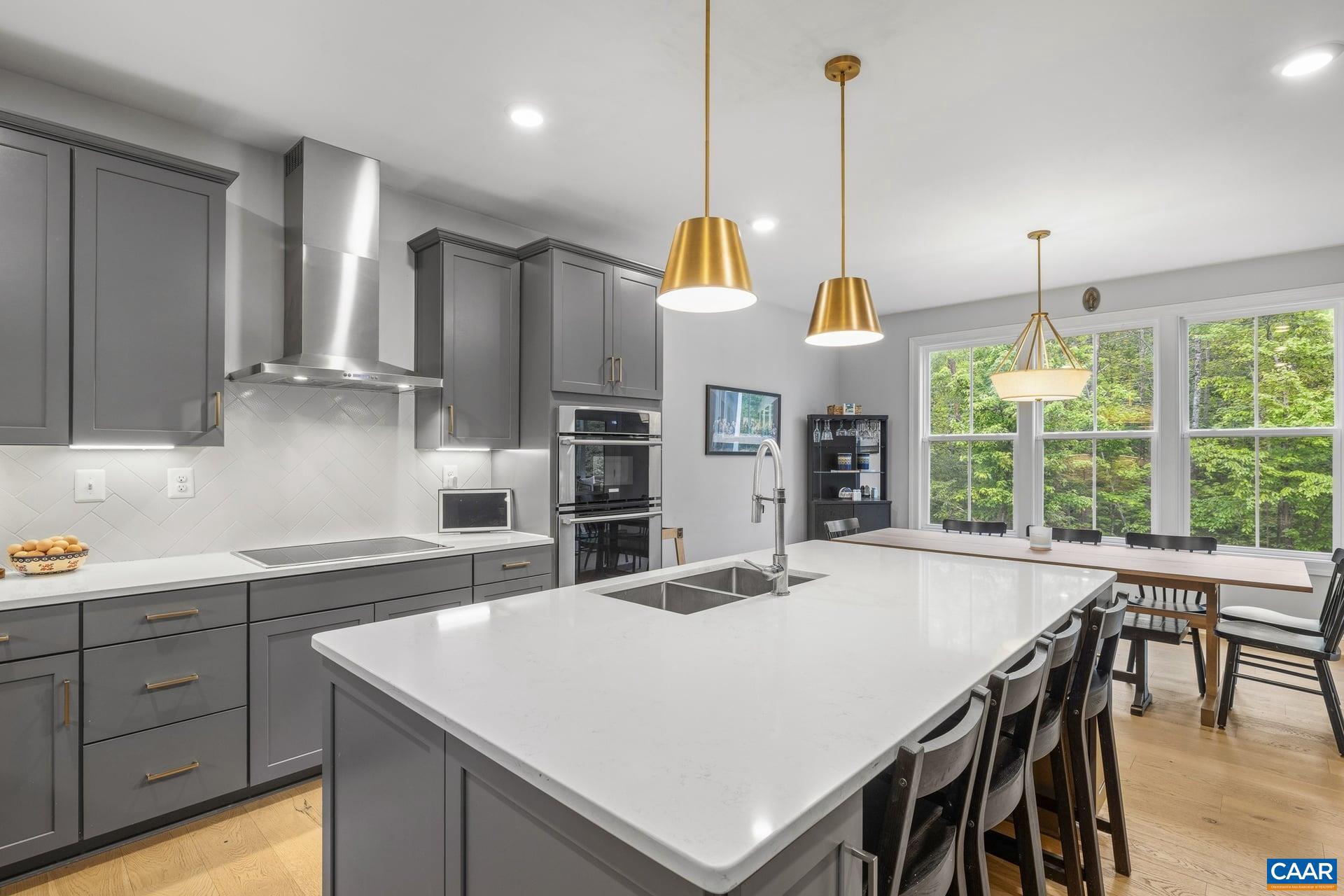 TWO RIVERS - Residential