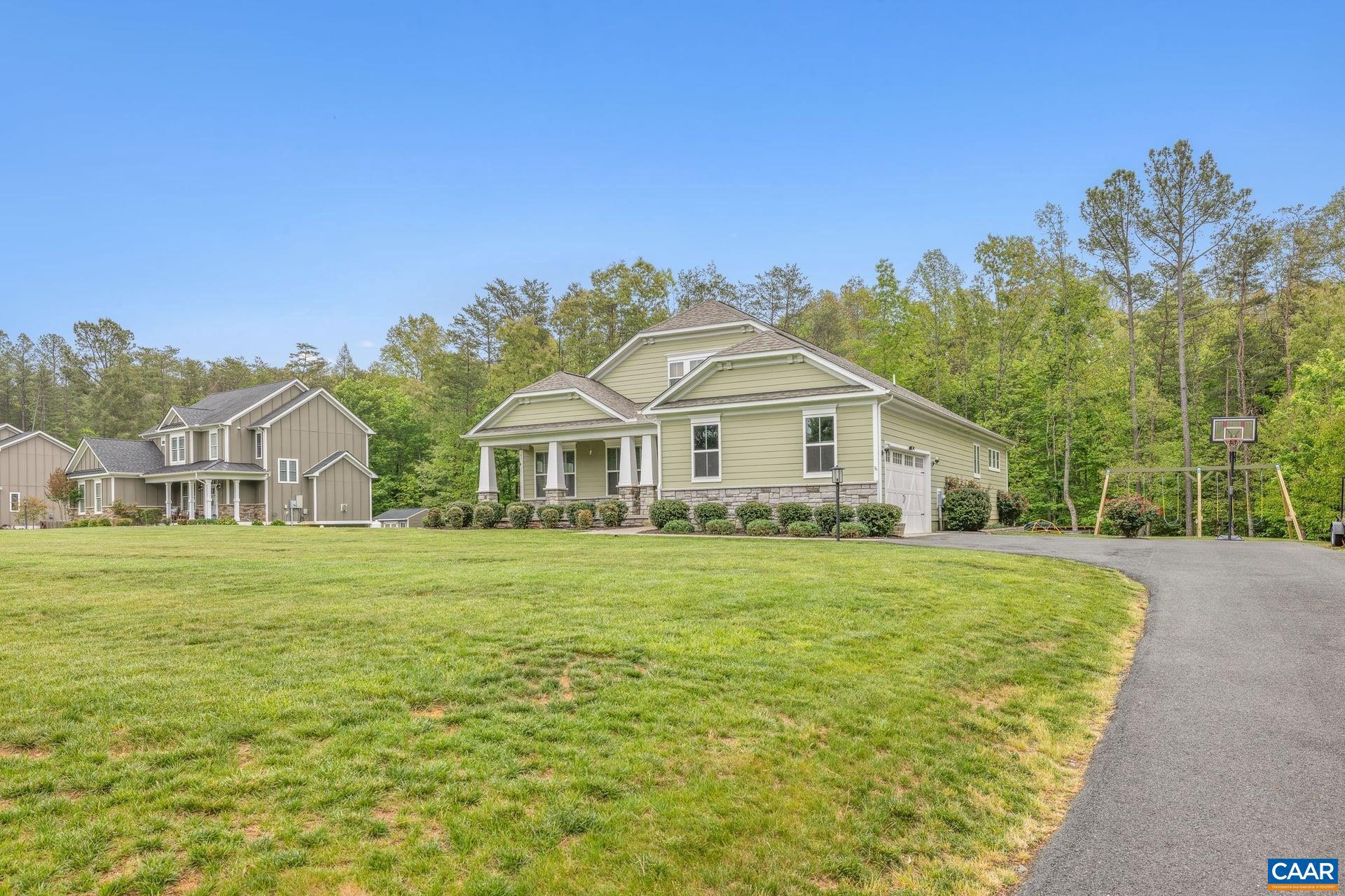 TWO RIVERS - Residential