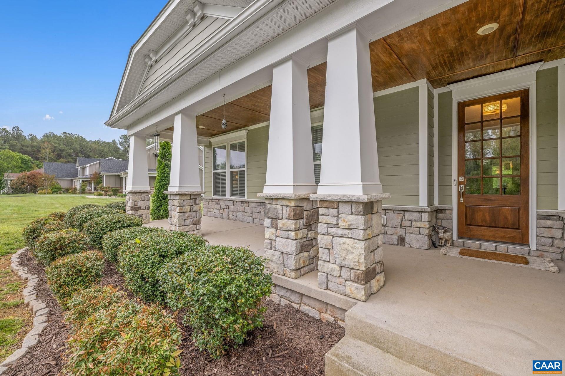 TWO RIVERS - Residential