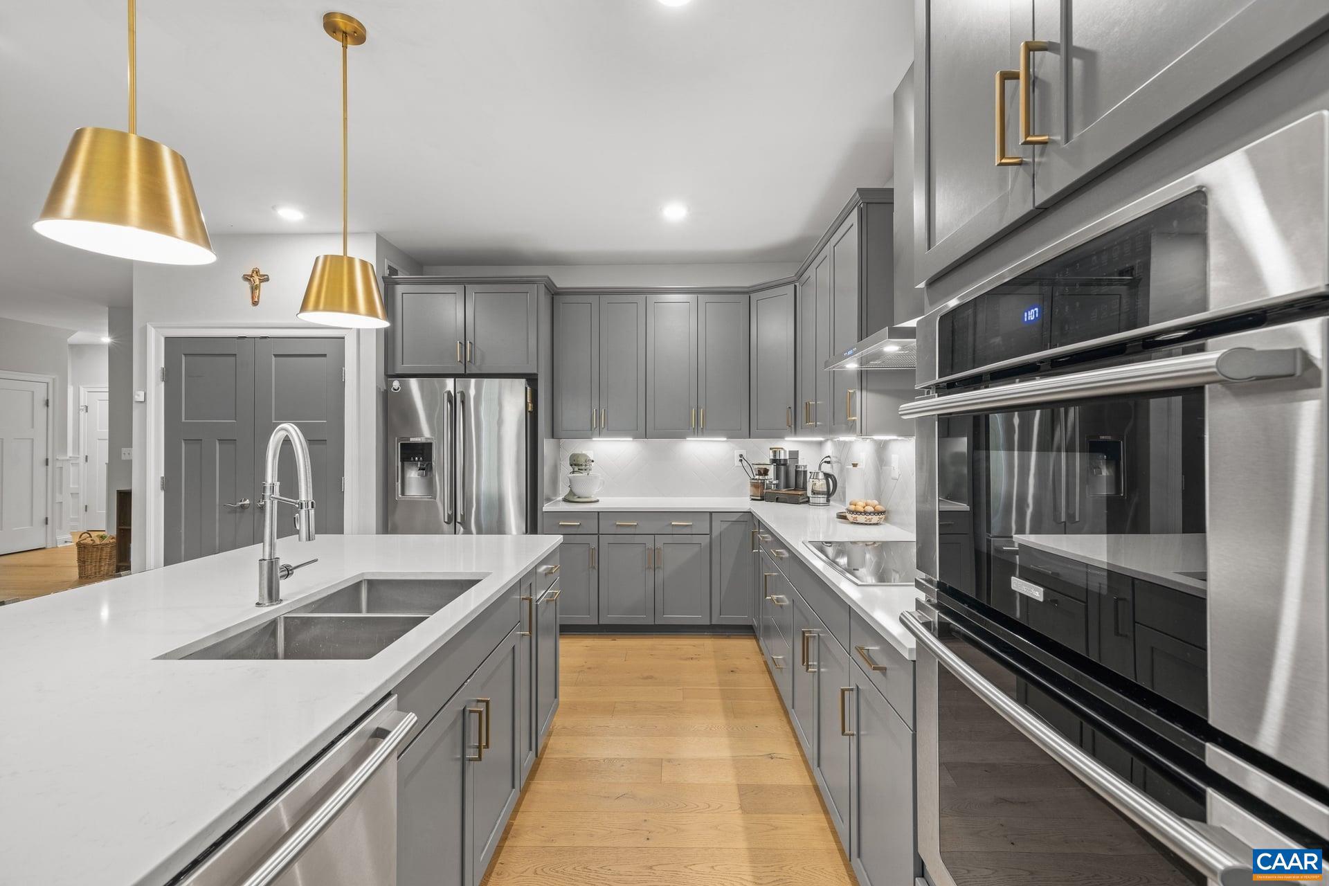 TWO RIVERS - Residential